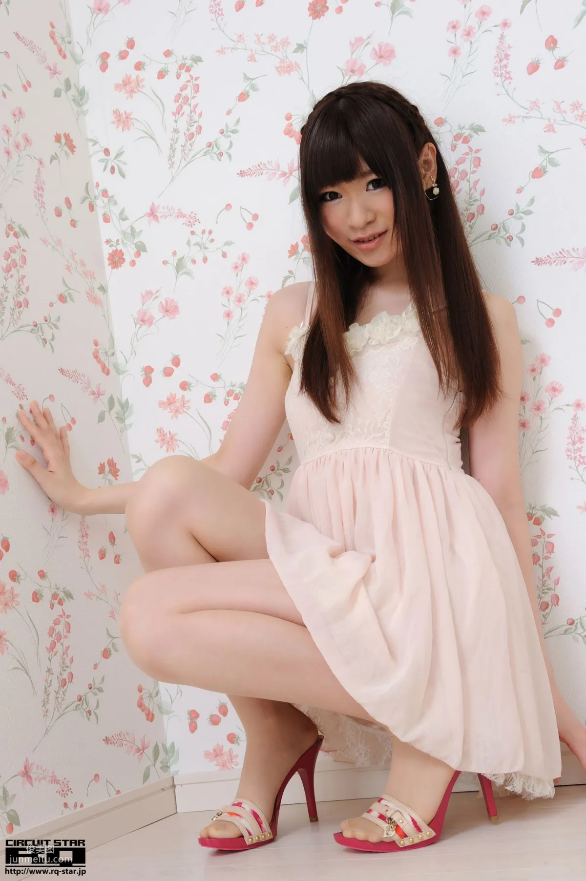[RQ-STAR] NO.00564 Eri Tomoki 友木えり Private Dress 寫真集 39