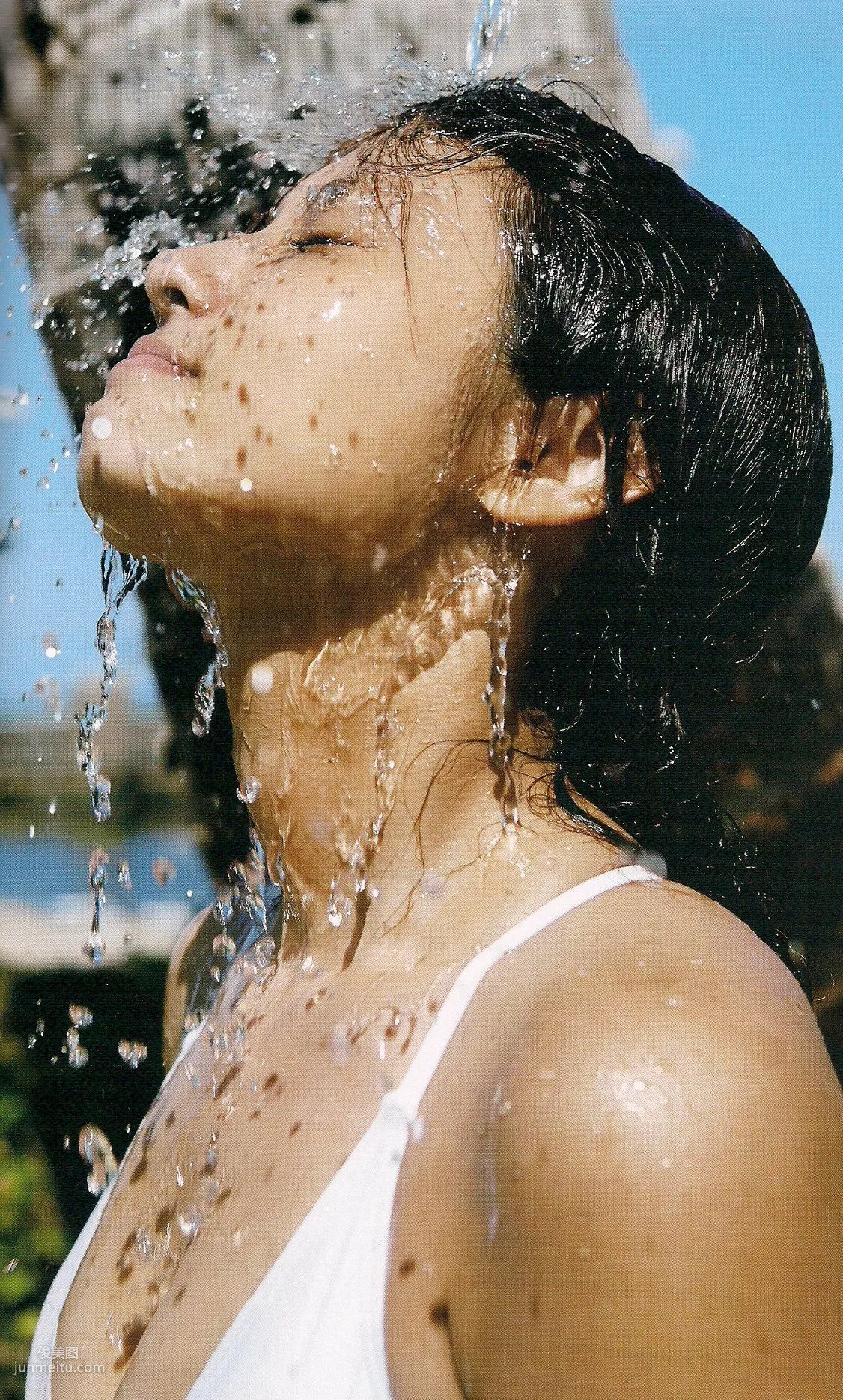 深田恭子 《Down to earth》 [PB寫真集] 35