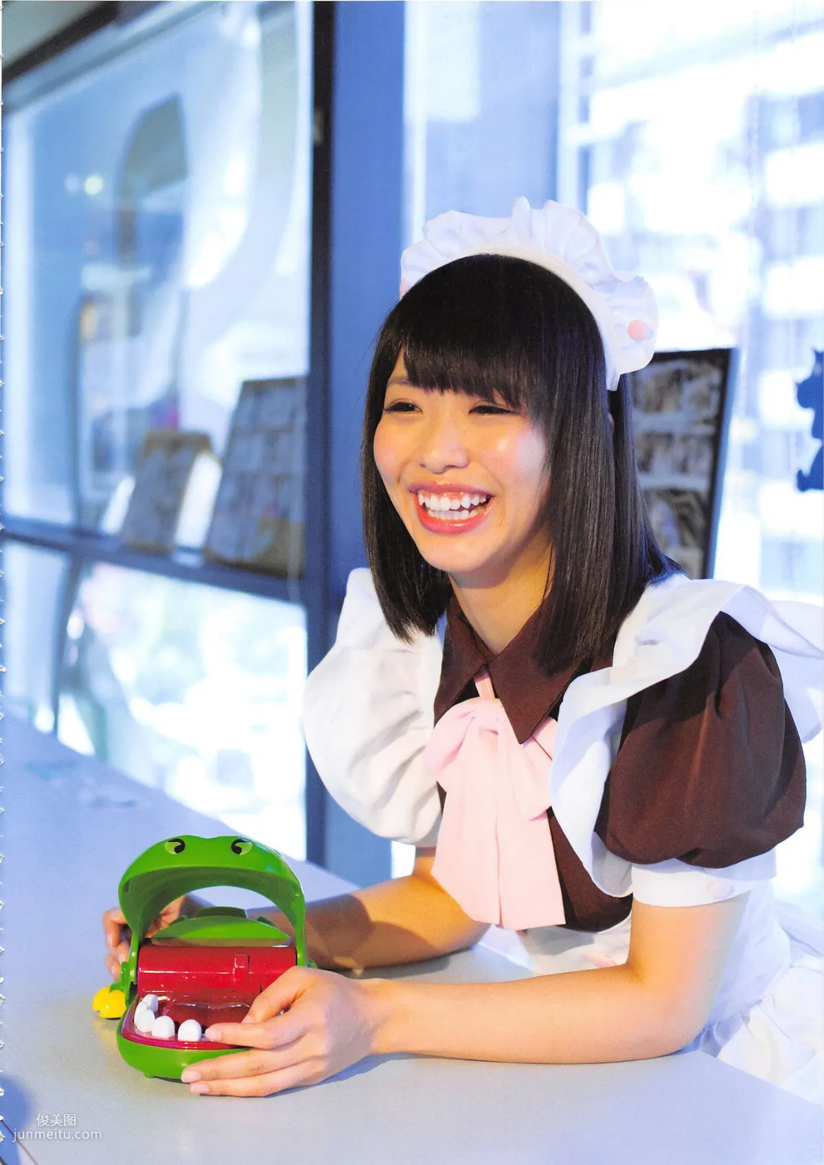 松村香織 First Photobook 《Mushusei》 [PB寫真集] 25