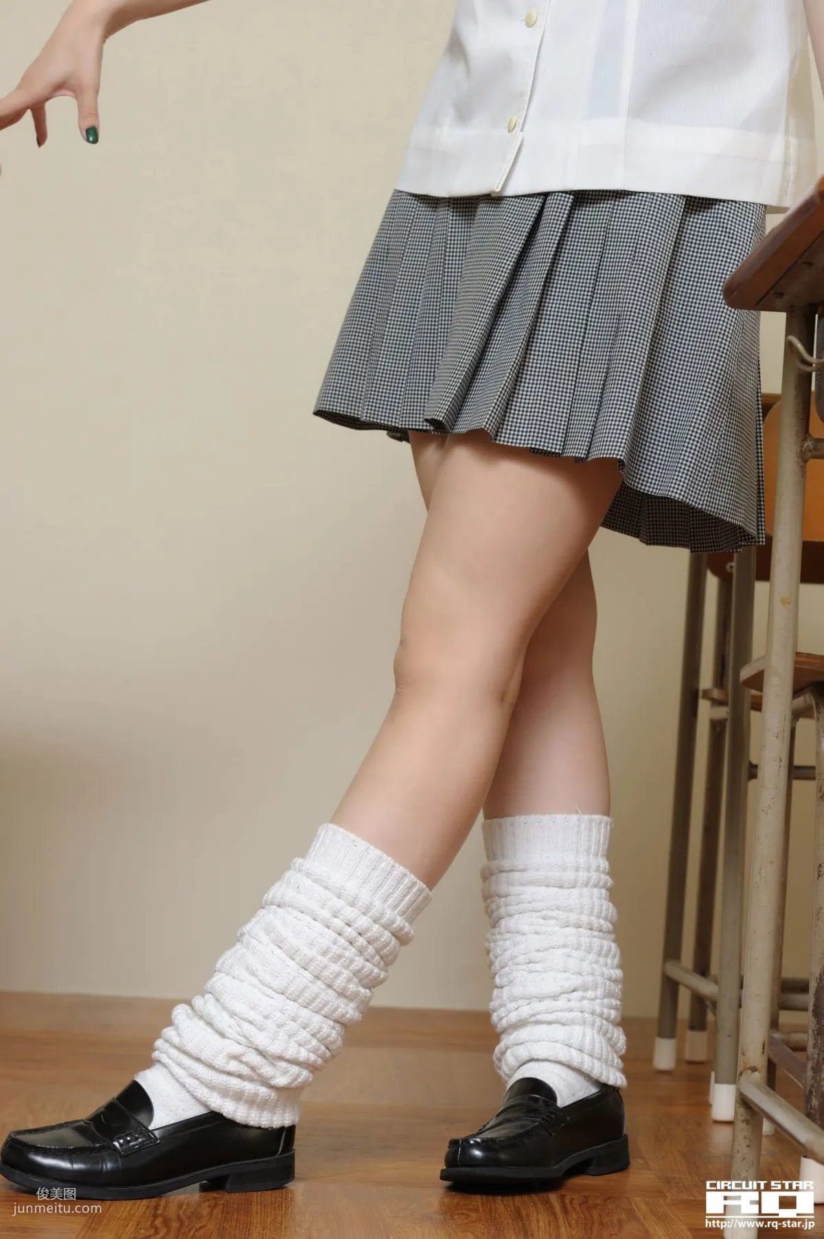 [RQ-STAR] NO.00571 荒井嘉奈 School Girl 寫真集 122