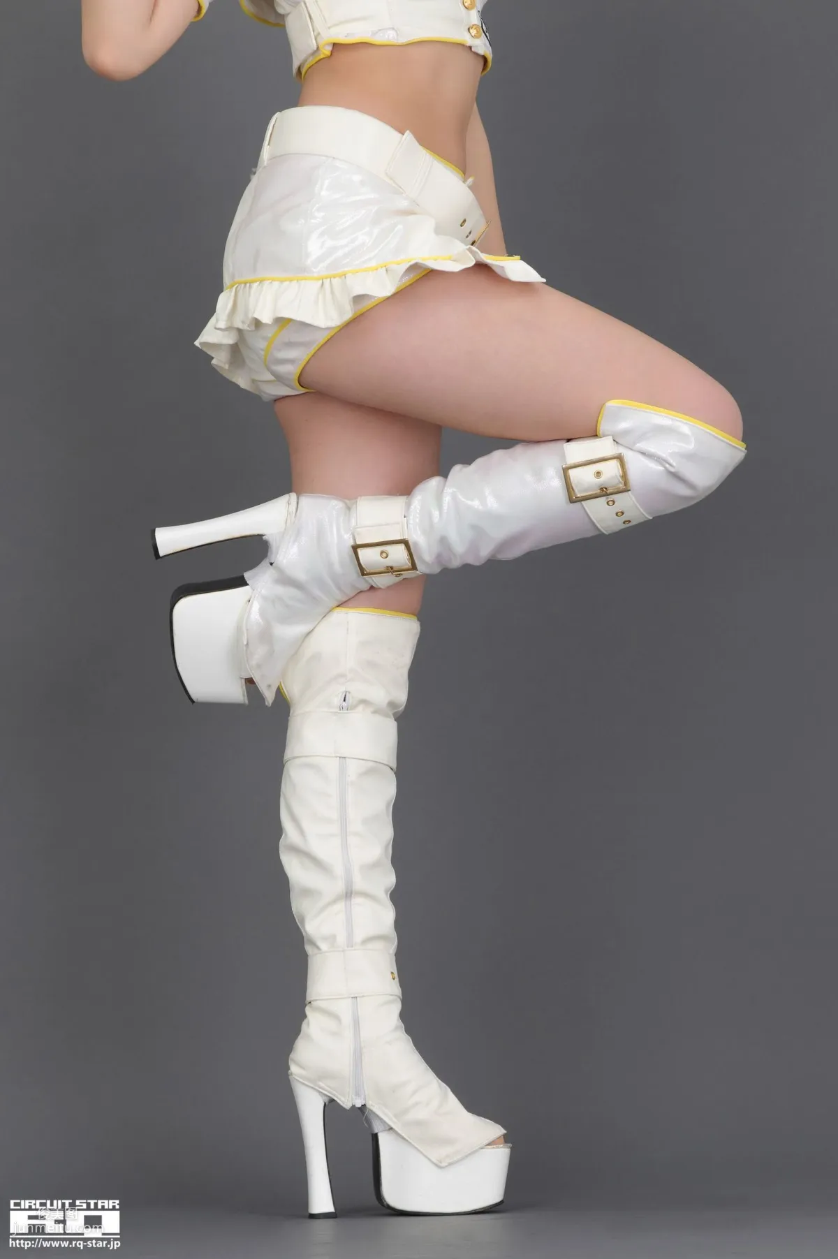 [RQ-STAR] NO.00619 山岡實乃裡 Race Queen 寫真集 33