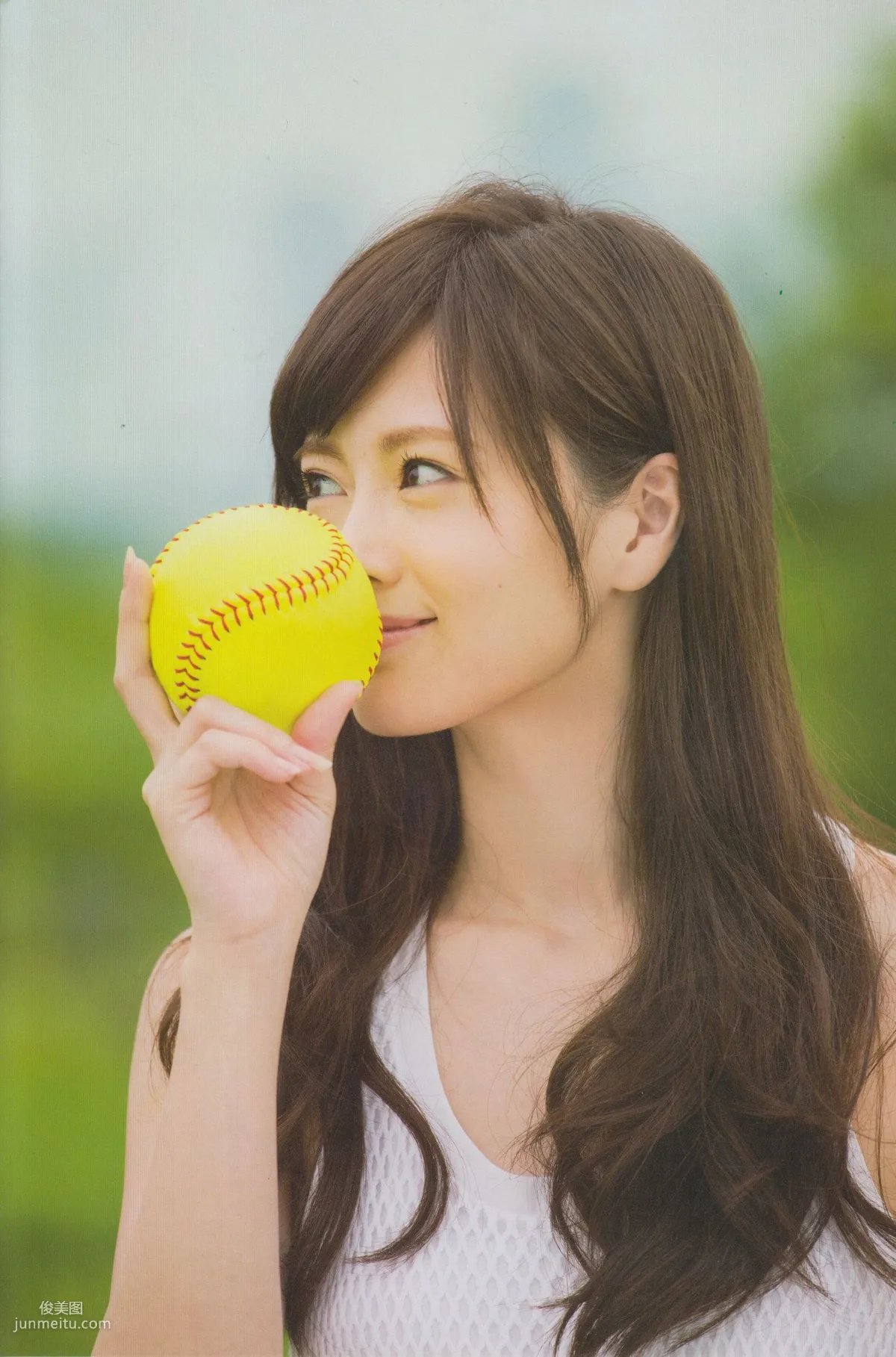 白石麻衣《清純な大人｣》 [Photo Book] 写真集2