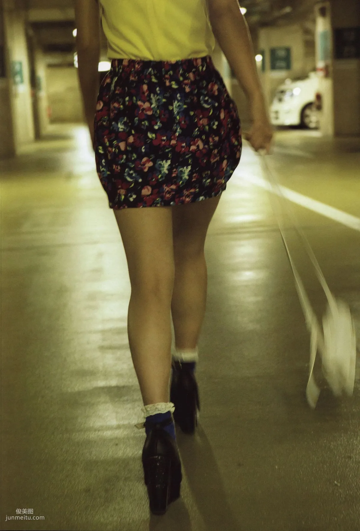 萩原舞《17歲 ℃ute Mai Mai2》 [PB寫真集] 15