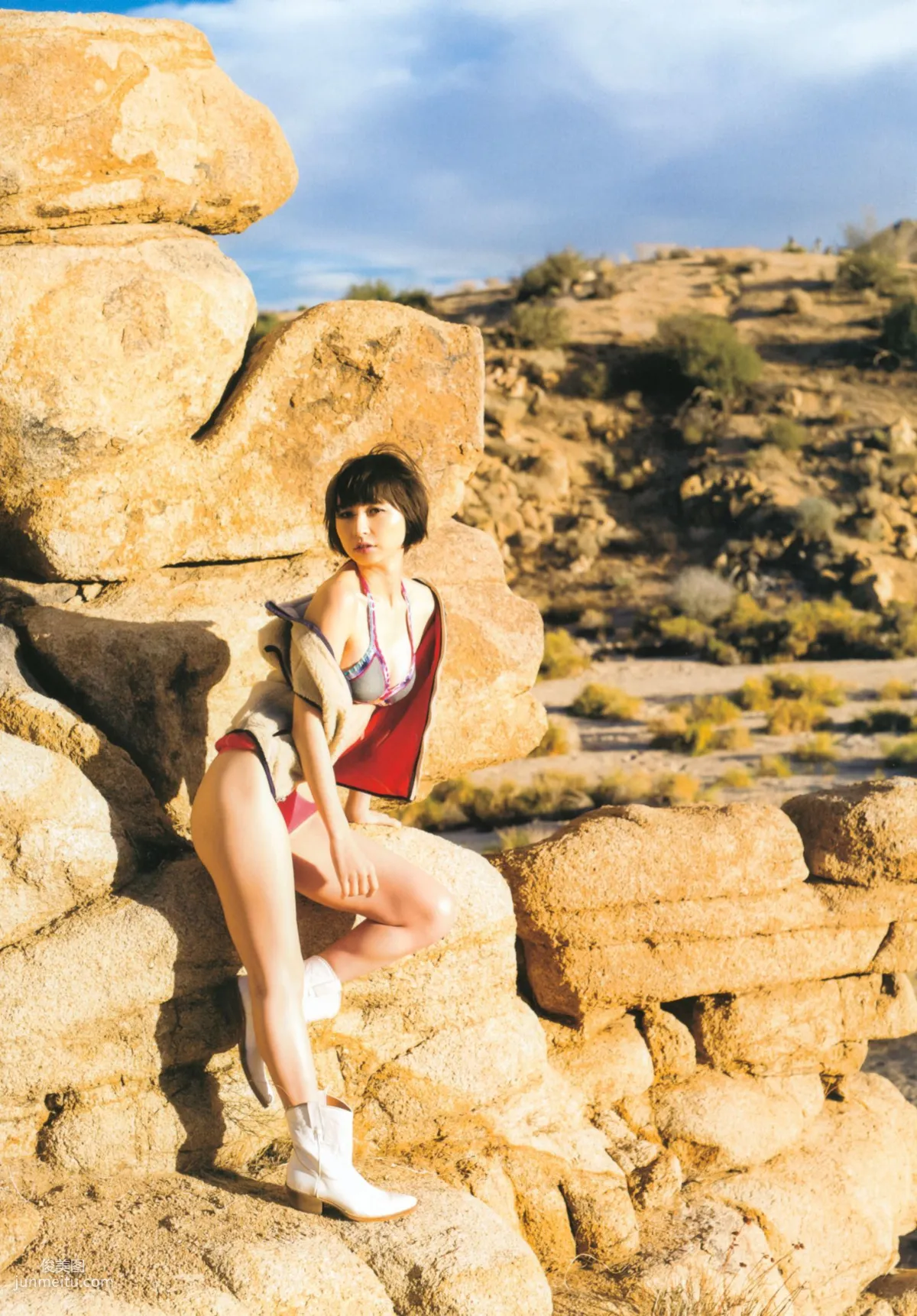 篠田麻裡子《Memories》完全版 [PB寫真集] 128