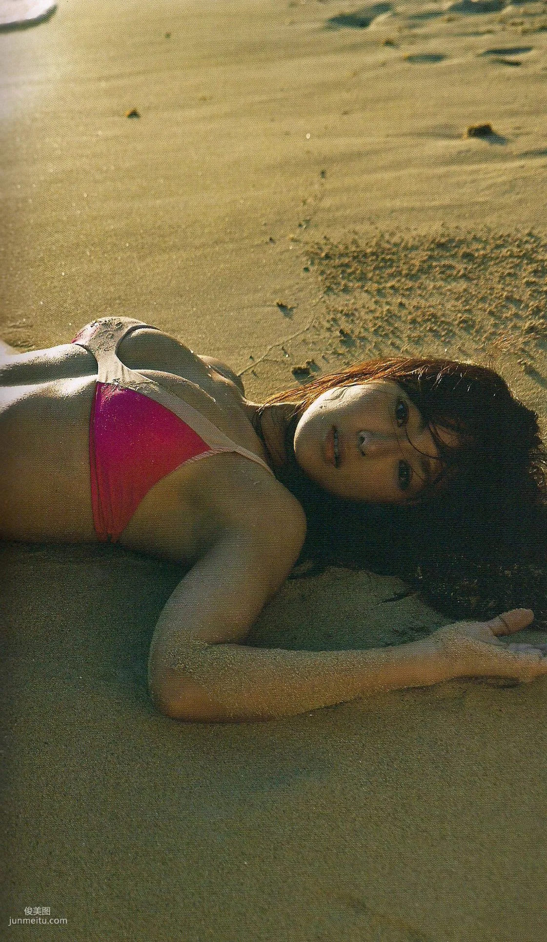 深田恭子 《Down to earth》 [PB寫真集] 26