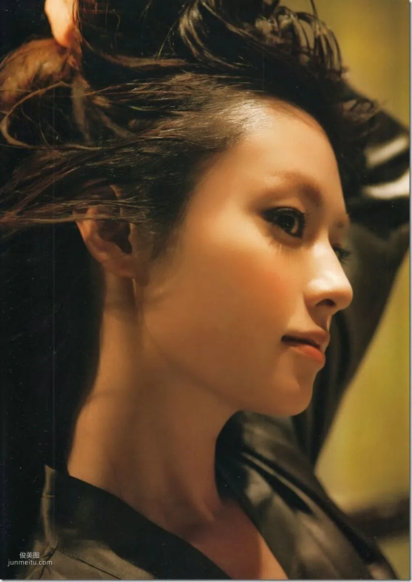 深田恭子 《(un)touch》 [Photo Book] 寫真集 9
