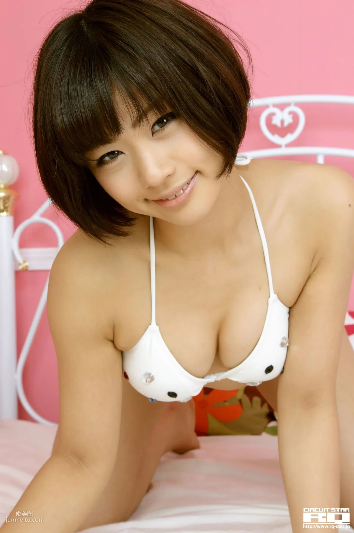 [RQ-STAR] NO.00609 安枝瞳 Hitomi Yasueda Swim Suits 寫真集 124
