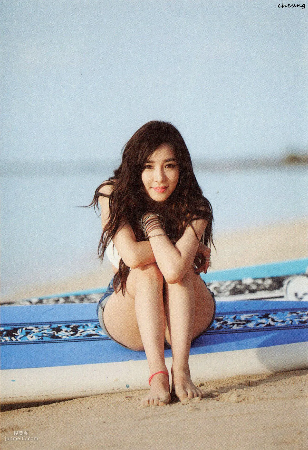 Girls' Generation 少女時代 《Party》 [PB寫真集] 22
