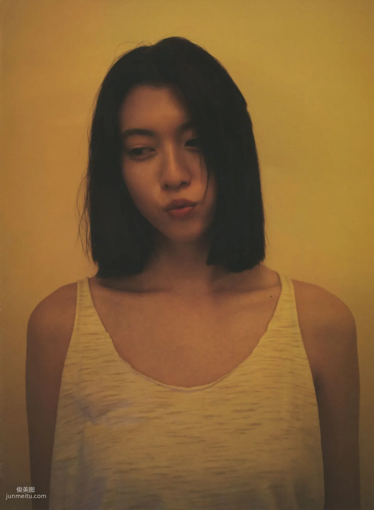 Ayaka Miyoshi 三吉彩花 《わたし》[PB写真集]6