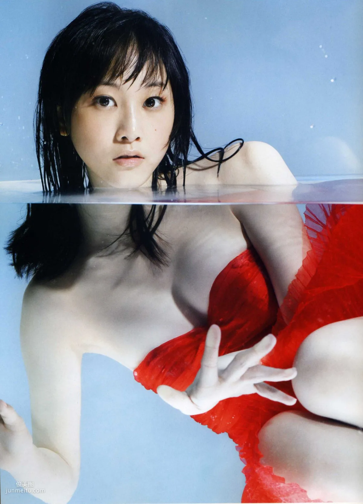 松井玲奈 《Kingyo》 Goldfish [PB寫真集] 76