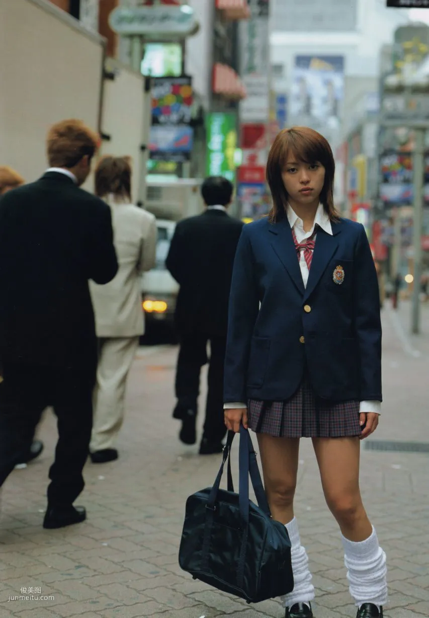岩佐真悠子 《Sixteen Blue》 [PB寫真集] 67