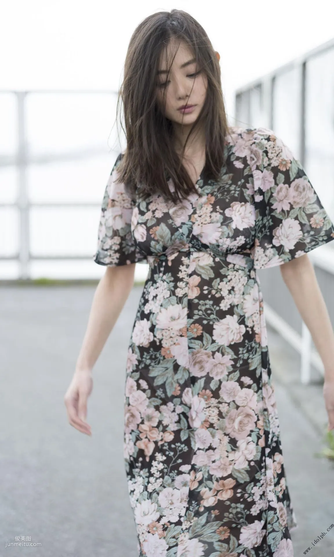 片山萌美 Moemi Katayama 《覚醒》 [PB写真集] 70
