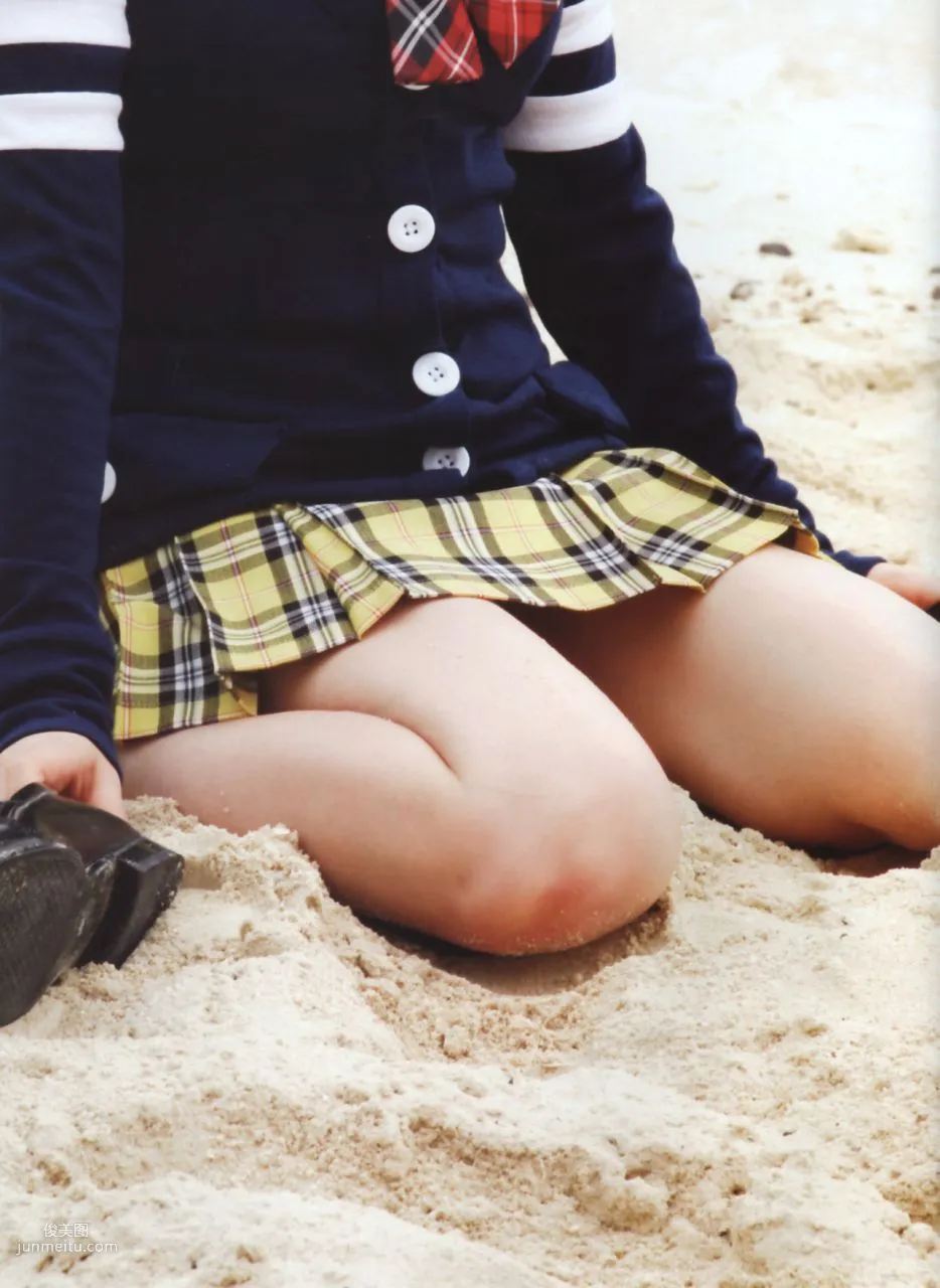 中西里菜《AKB48 Graduation》 [PB写真集] 31