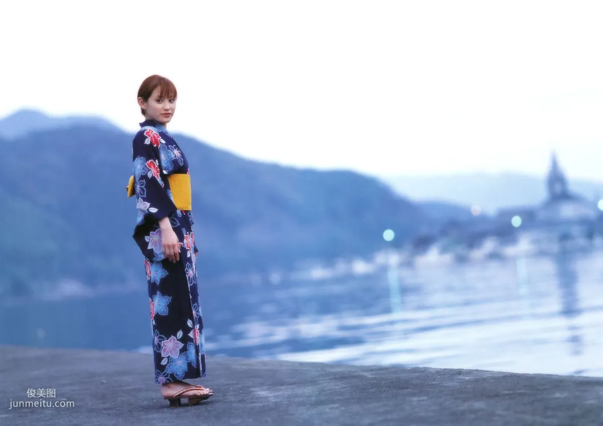 高橋愛《愛ごころ Ai Gokoro》 [PB寫真集] 57