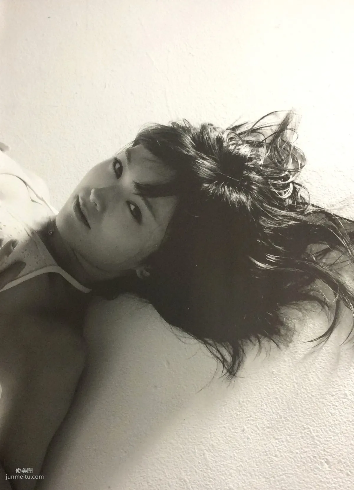山本彩《SY》 Photo By LESLIE KEE [PB寫真集] 9