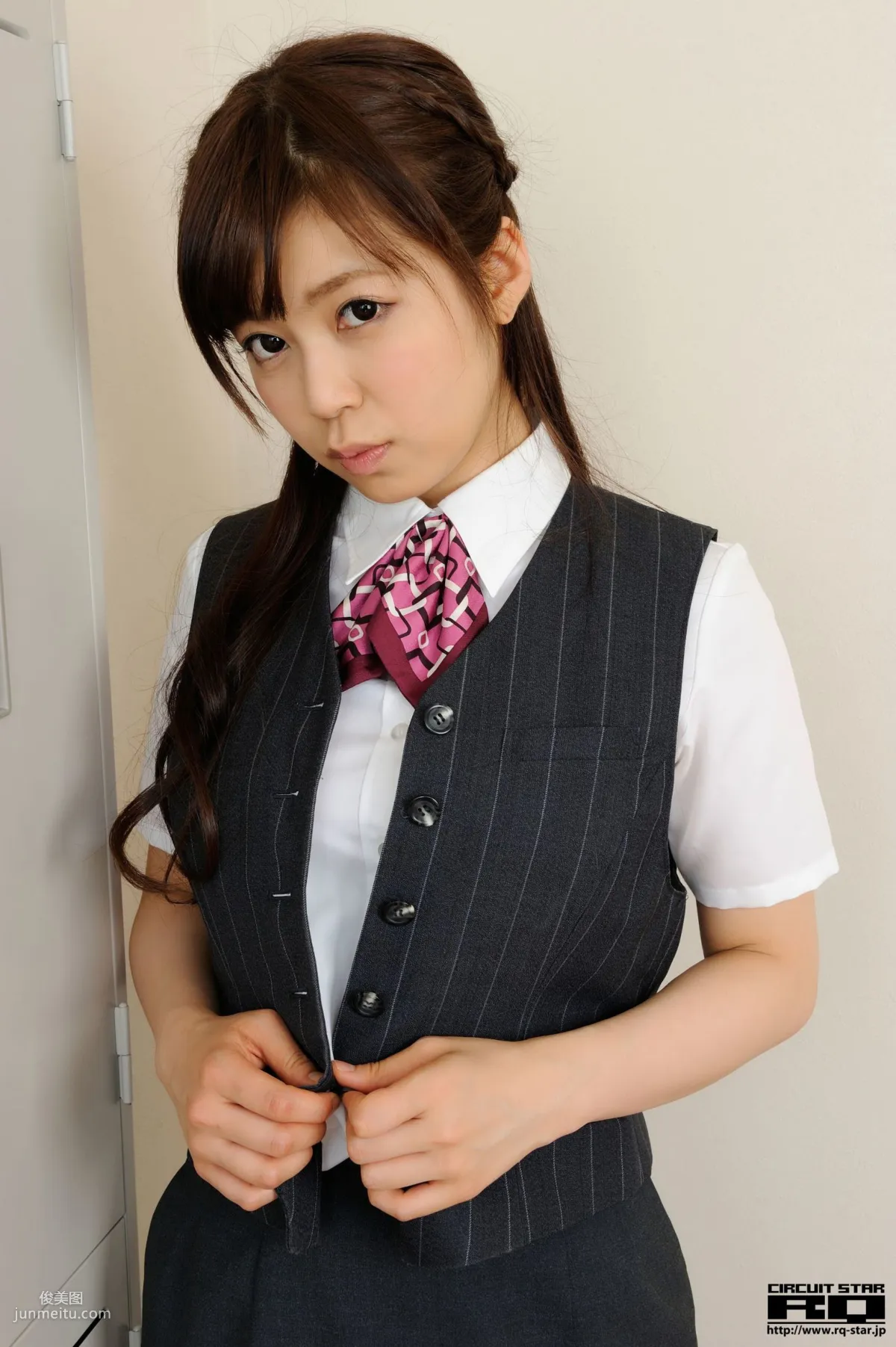 [RQ-STAR] NO.00654 渋谷ゆり/涉谷由里 Office Lady 写真集73