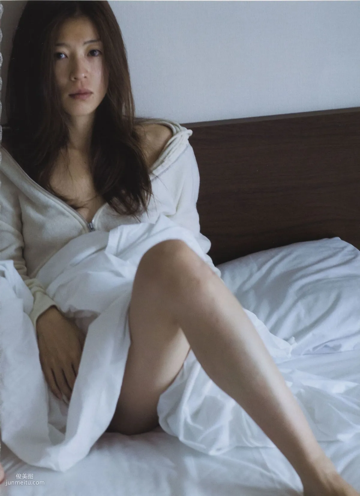 中村愛美 《Lyin' Eyes》 [PhotoBook] 寫真集 7