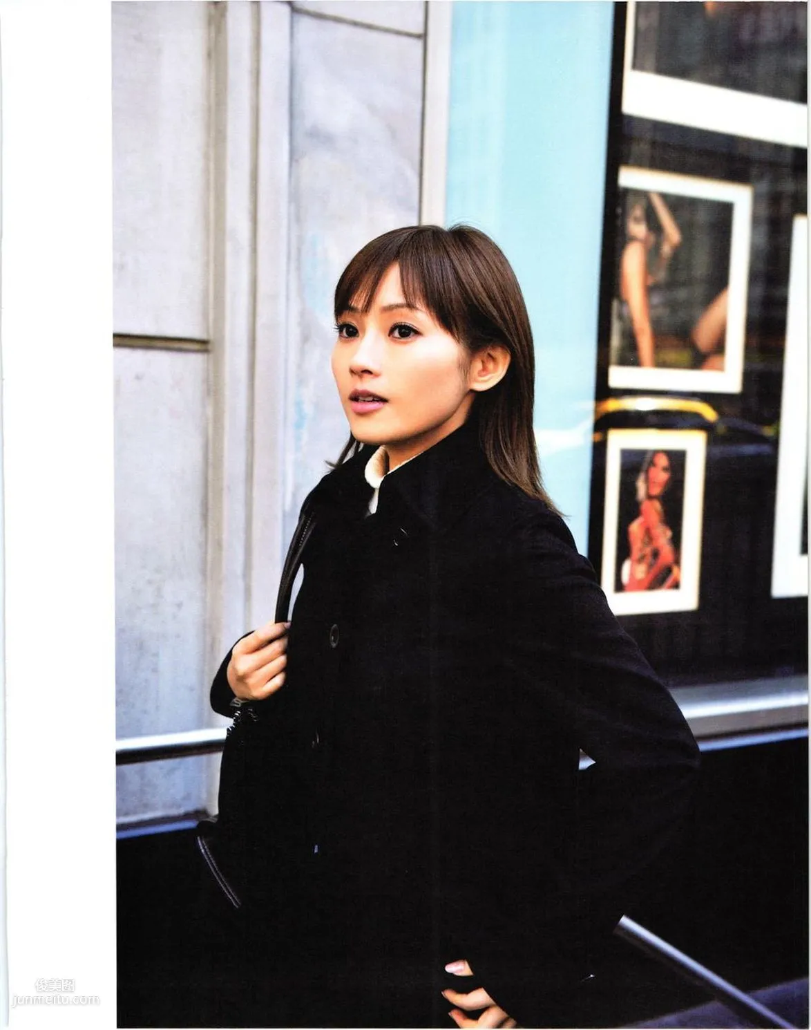 安倍夏美 《Subway》 [PhotoBook] 写真集34