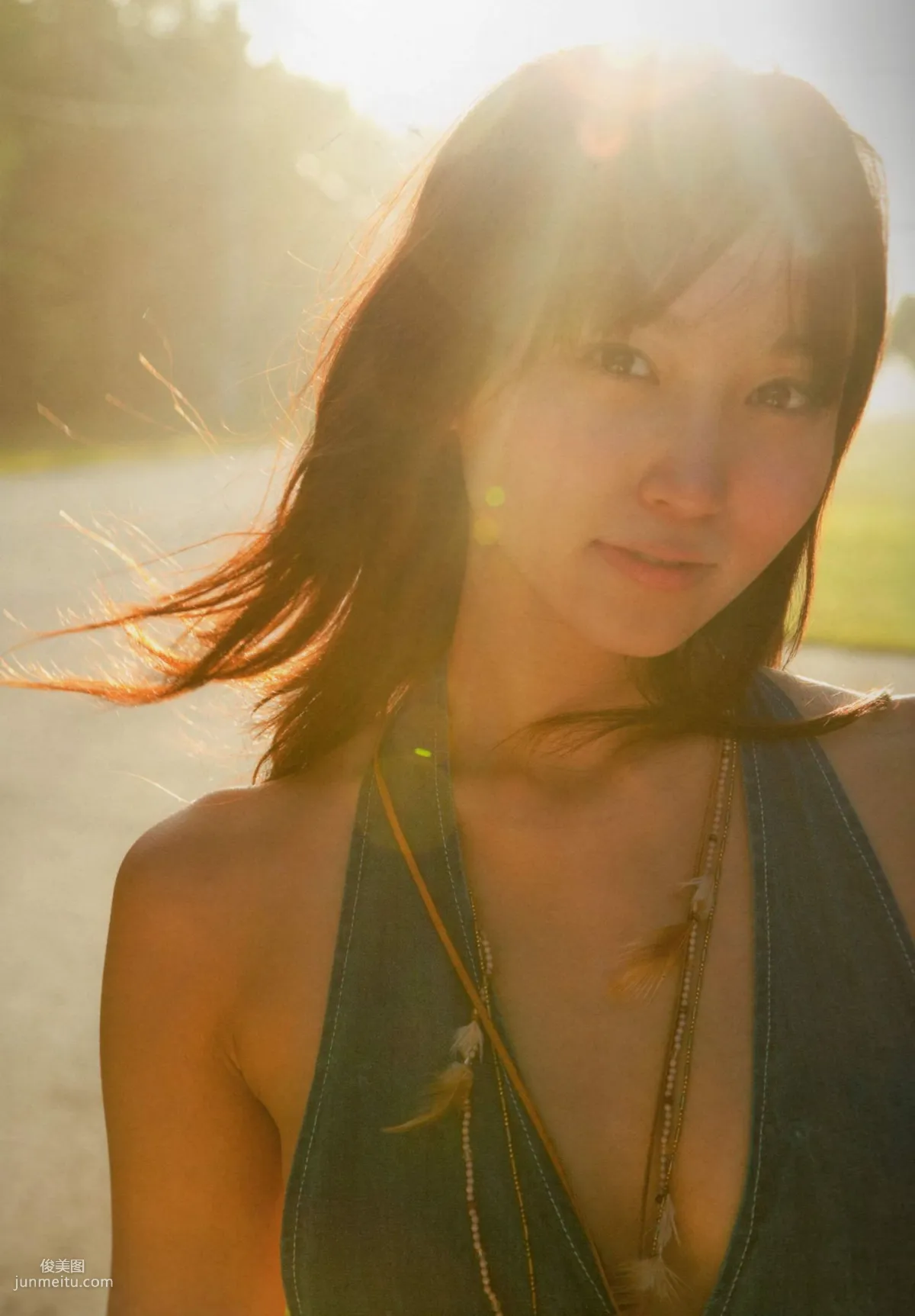 吉木りさ 《Heaven》 [PhotoBook] 写真集3