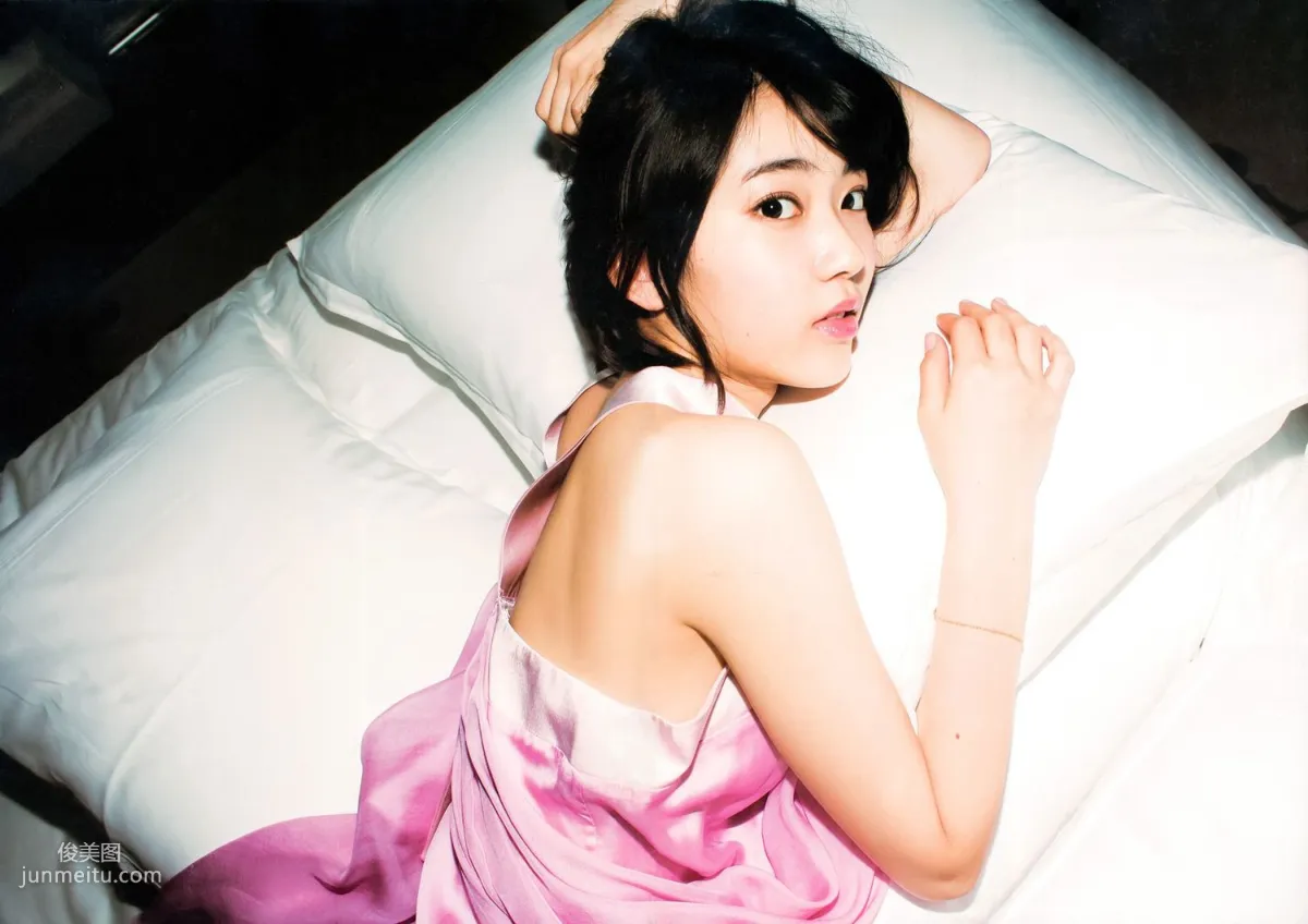 宮脇咲良/宮脅咲良《Sakura》 [PB寫真集] 62