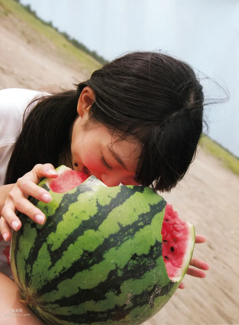 渡辺美優紀《みる神》 [Photo book] 寫真集 130