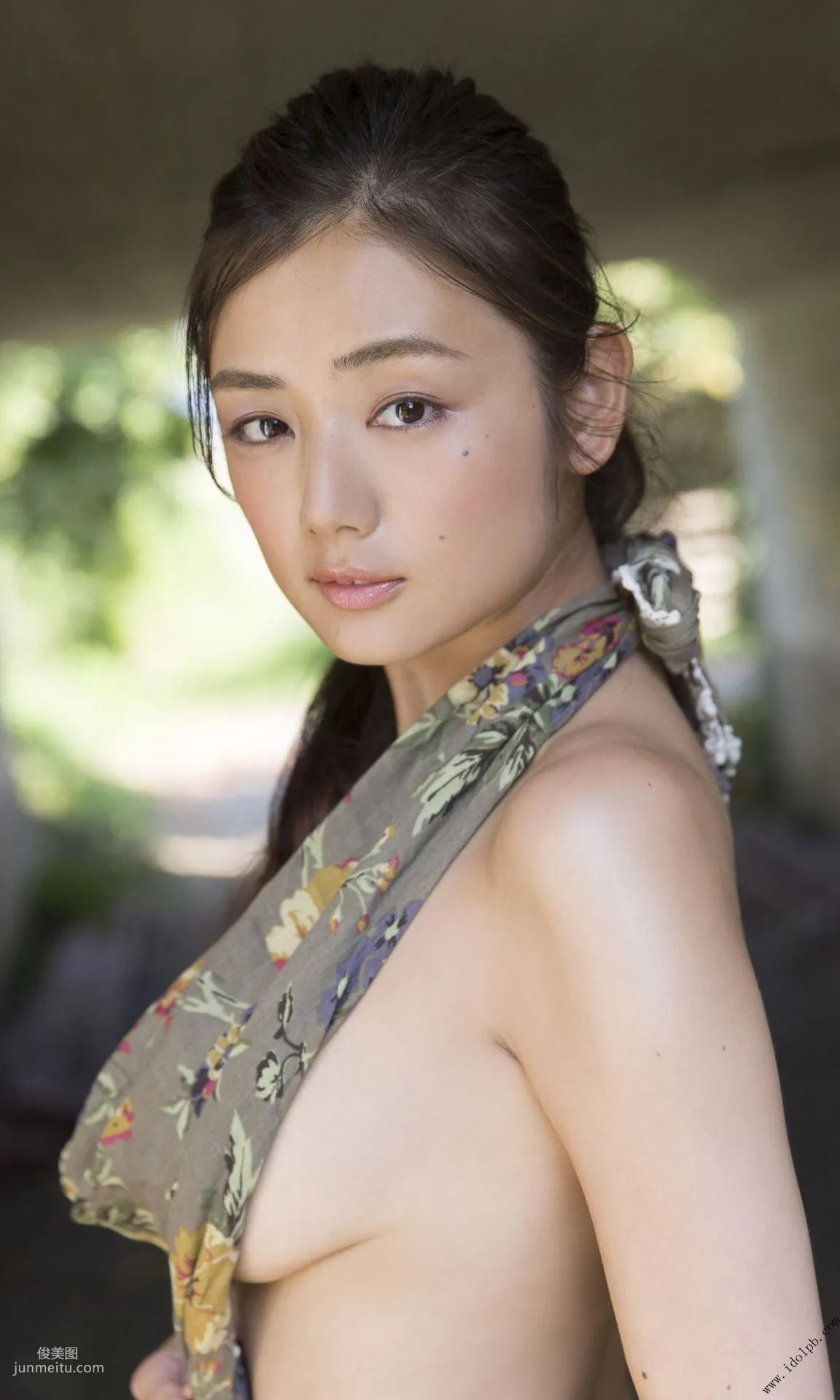 片山萌美《大和撫子》 [PhotoBook写真集] 9
