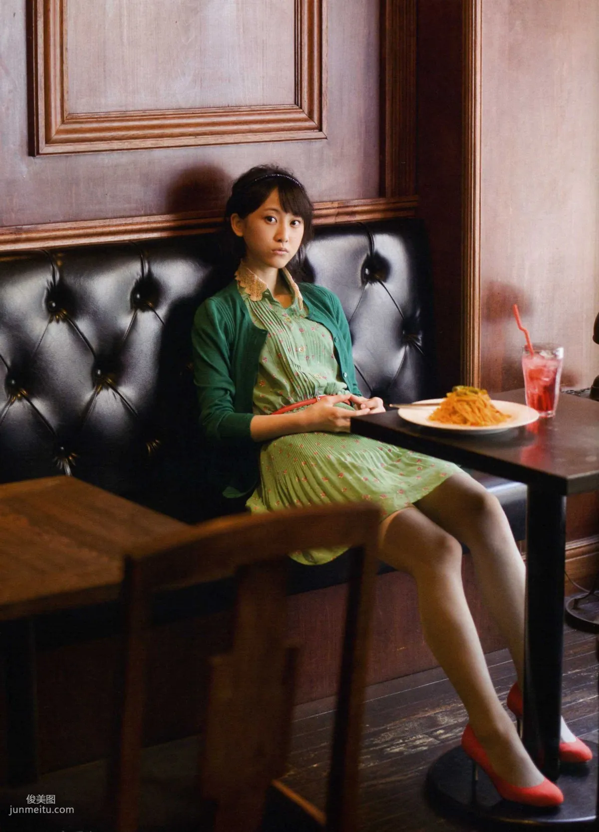 松井玲奈 《Kingyo》 Goldfish [PB寫真集] 128