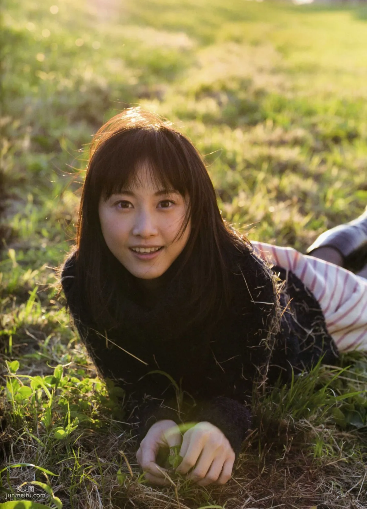 松井玲奈 《Kingyo》 Goldfish [PB寫真集] 30