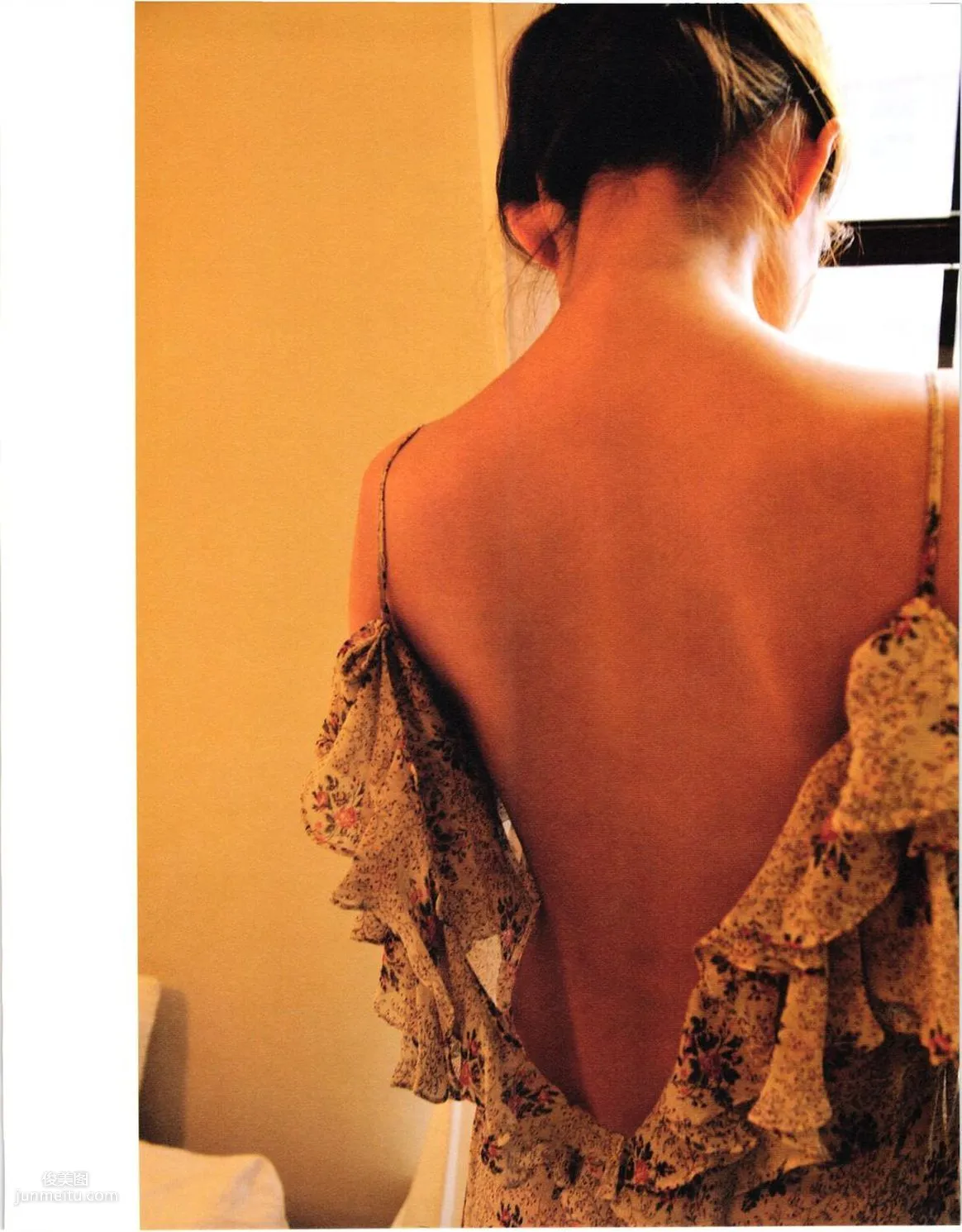 安倍夏美 《Subway》 [PhotoBook] 写真集68
