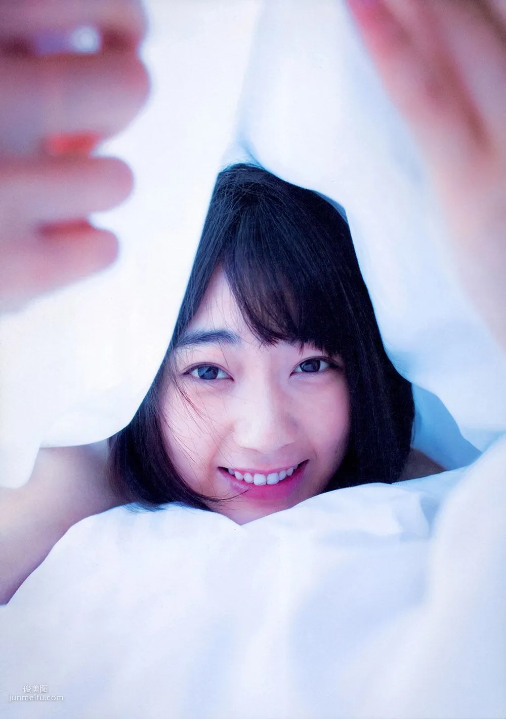 宮脇咲良/宮脅咲良《Sakura》 [PB寫真集] 26