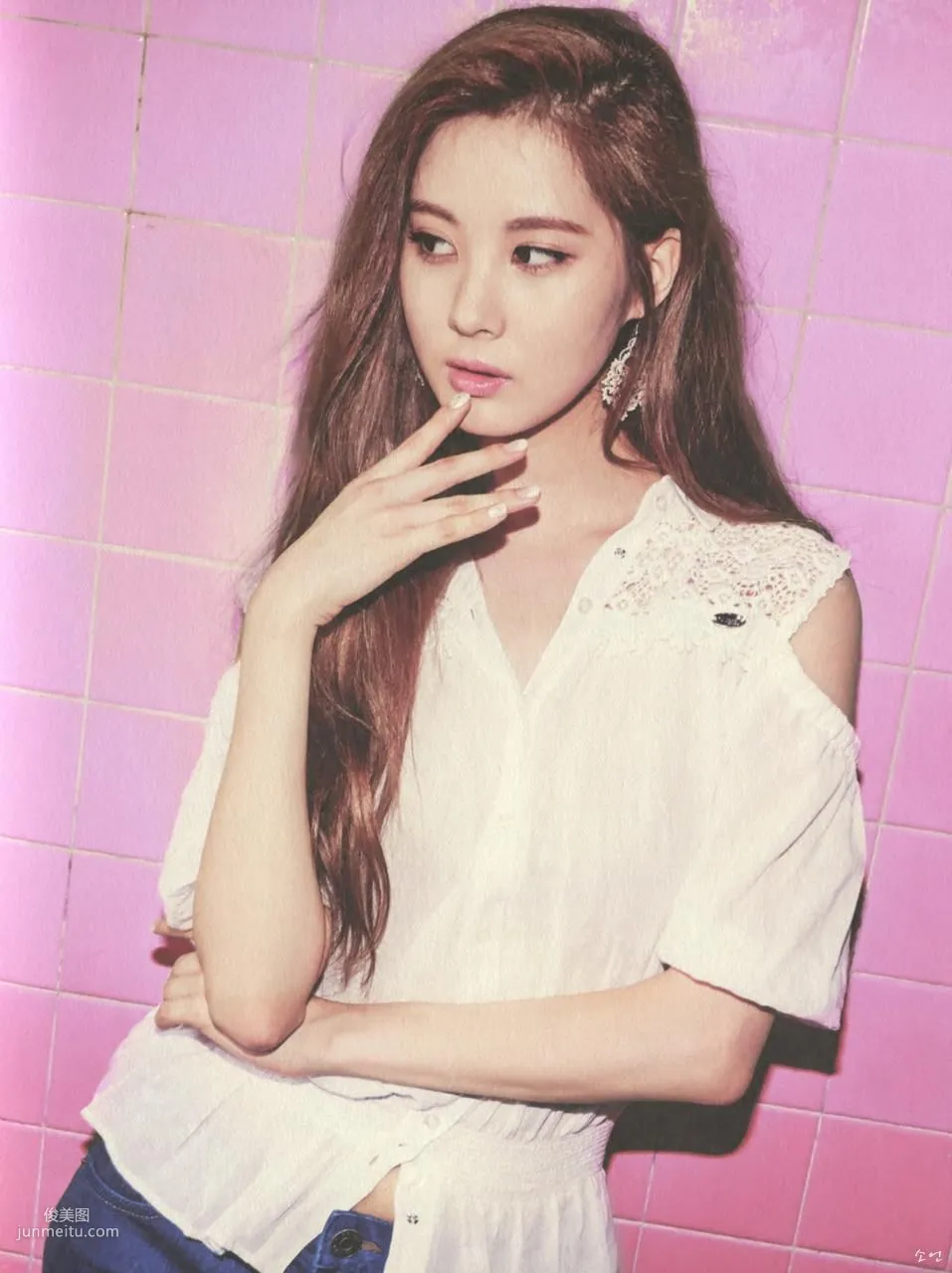 TaeTiSeo 韓國少女時代《HOLLER》[PB寫真集] 24