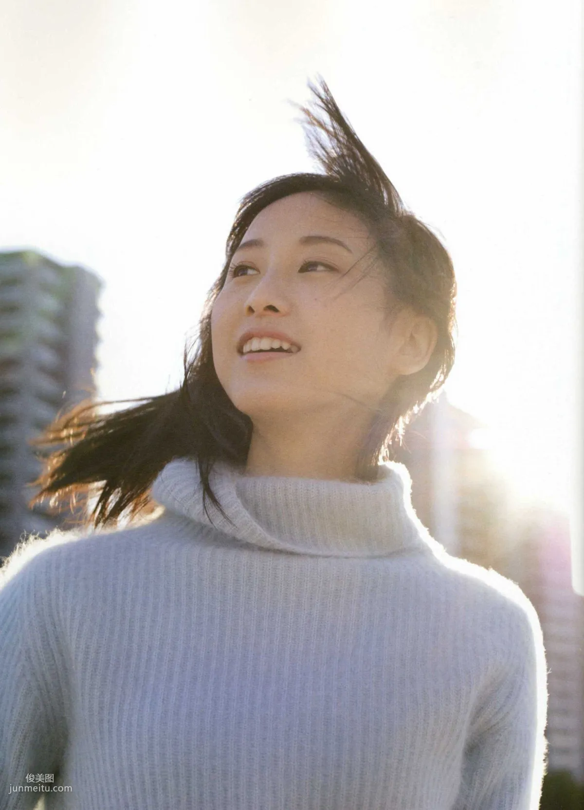 松井玲奈 《Kingyo》 Goldfish [PB寫真集] 26