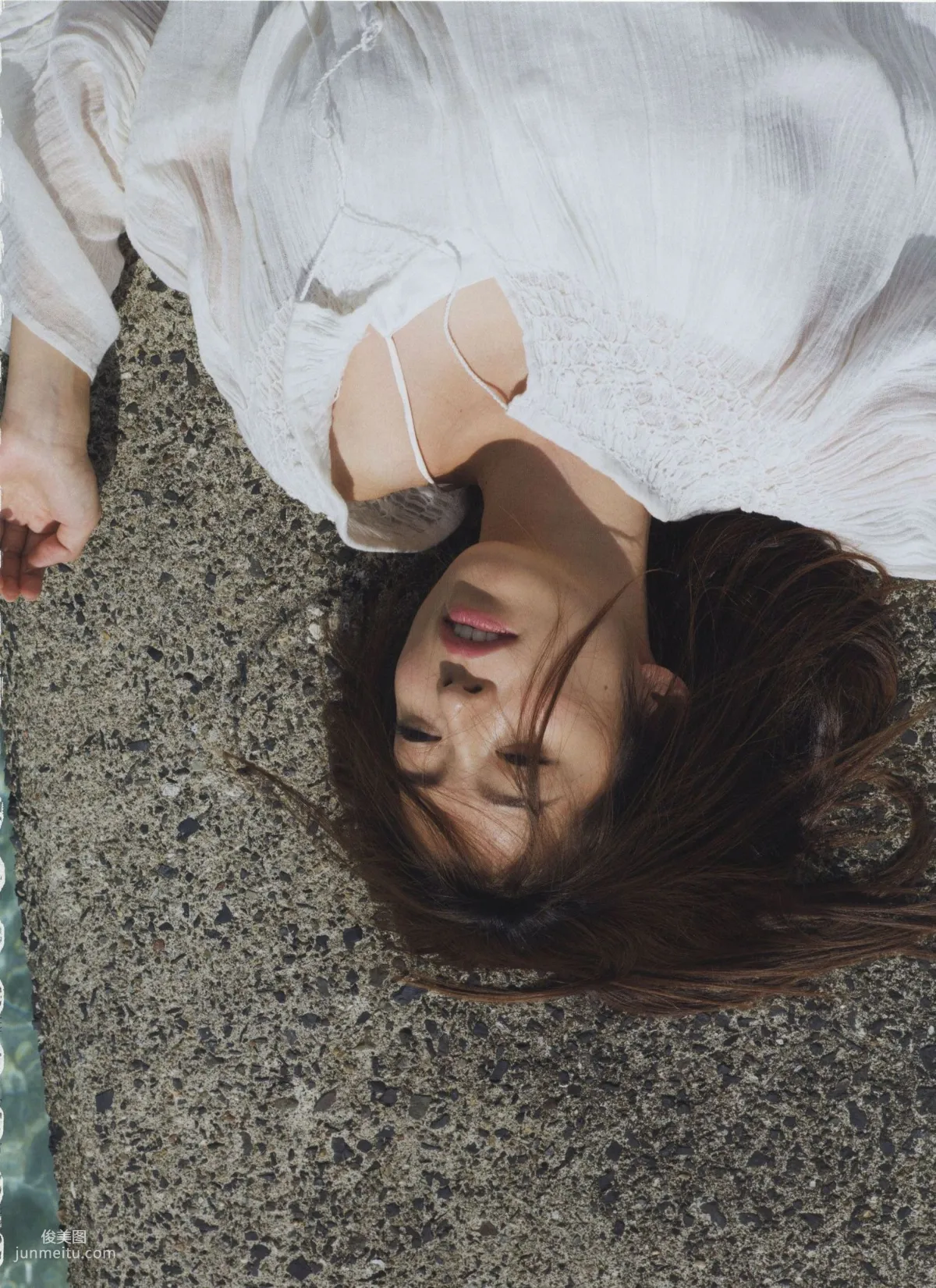 中村愛美 《Lyin' Eyes》 [PhotoBook] 寫真集 20