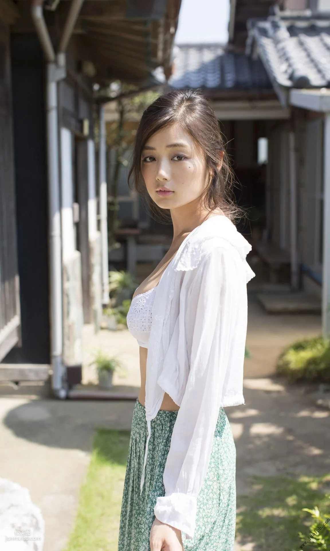 片山萌美《大和撫子》 [PhotoBook写真集] 72