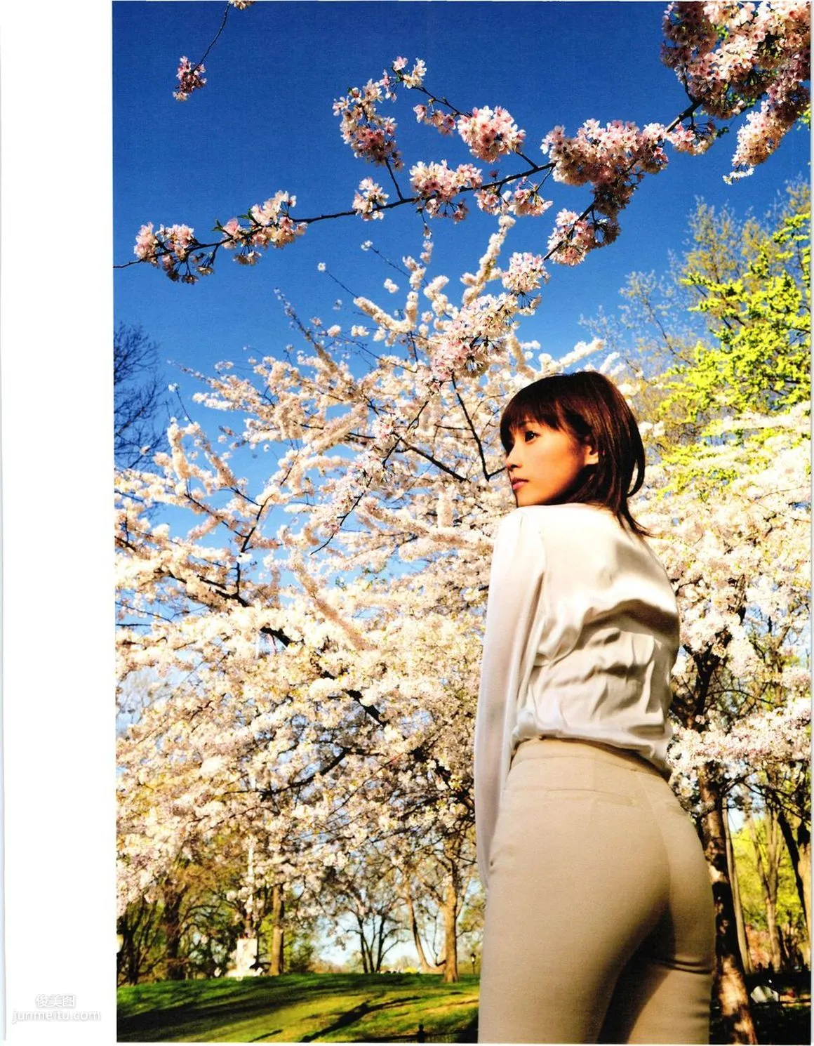 安倍夏美 《Subway》 [PhotoBook] 写真集21