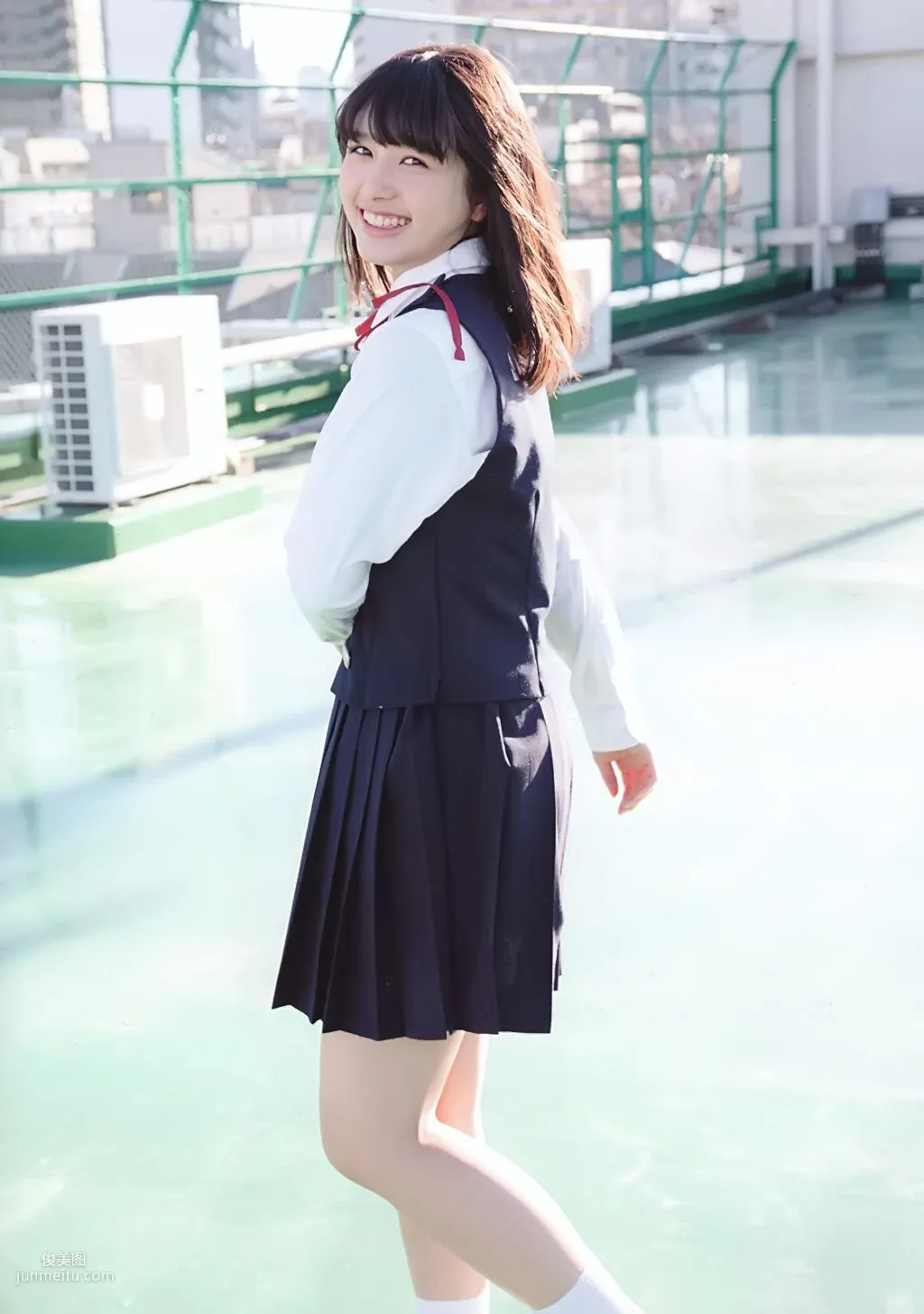 大和田南那、渡辺みり愛 《Graduation-中學卒業》 [PB寫真集] 8
