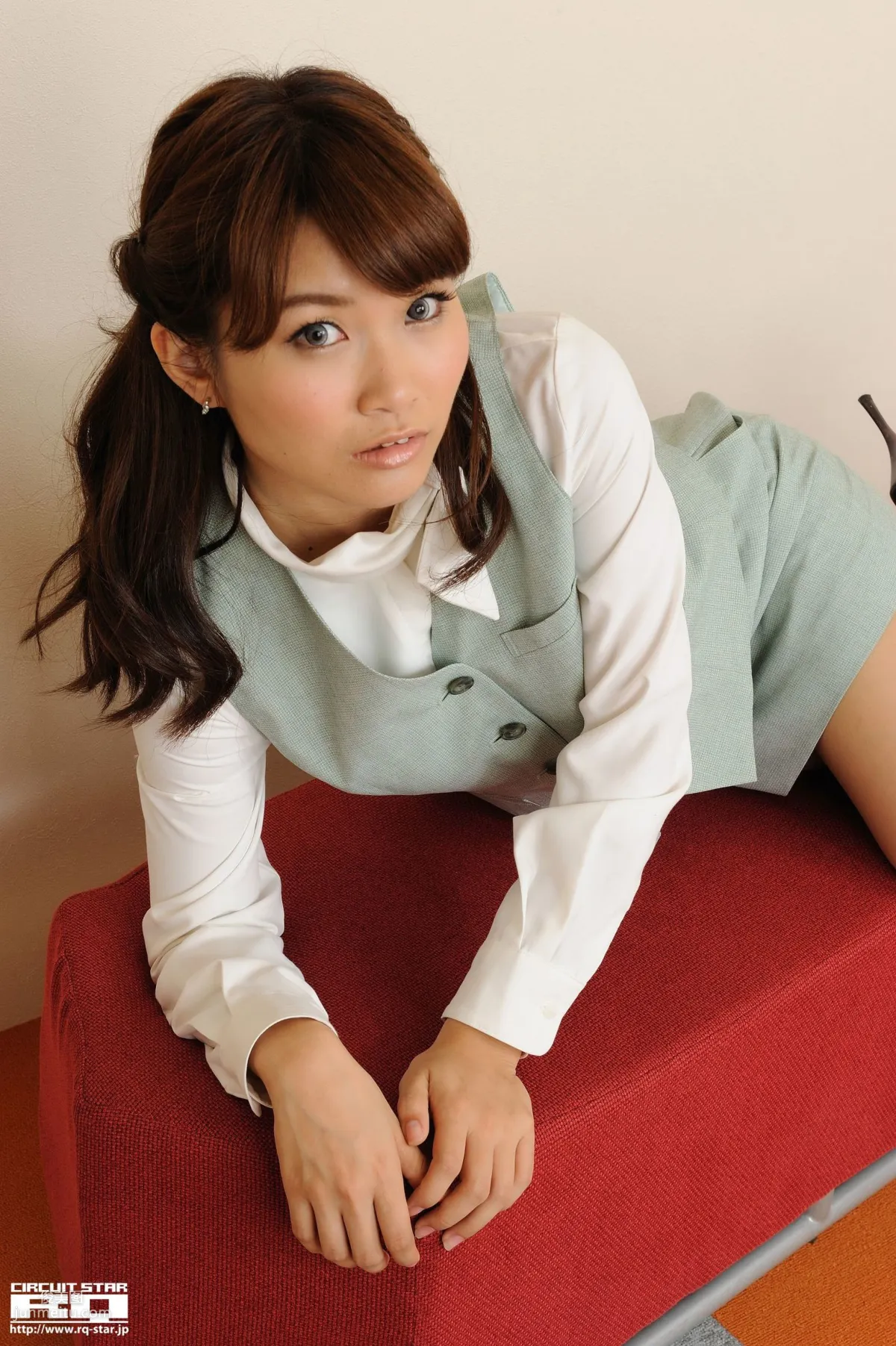 [RQ-STAR] NO.00642 殊野真緒 Office Lady 寫真集 86