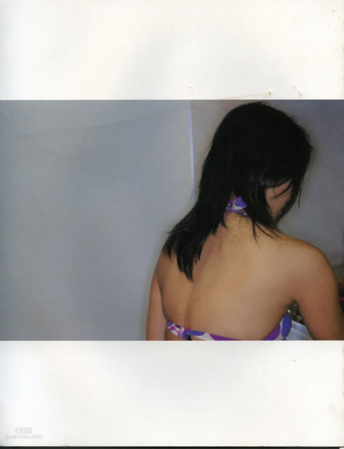 岩佐真悠子《イキズカイ》 [PhotoBook] 写真集90