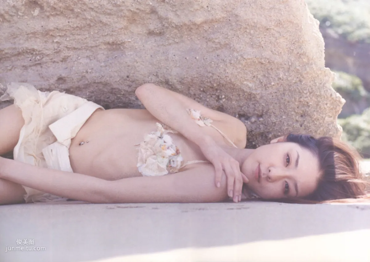 伊藤歩 Ayumi Ito [Photo Book] 月刊シリーズ 060 寫真集 49
