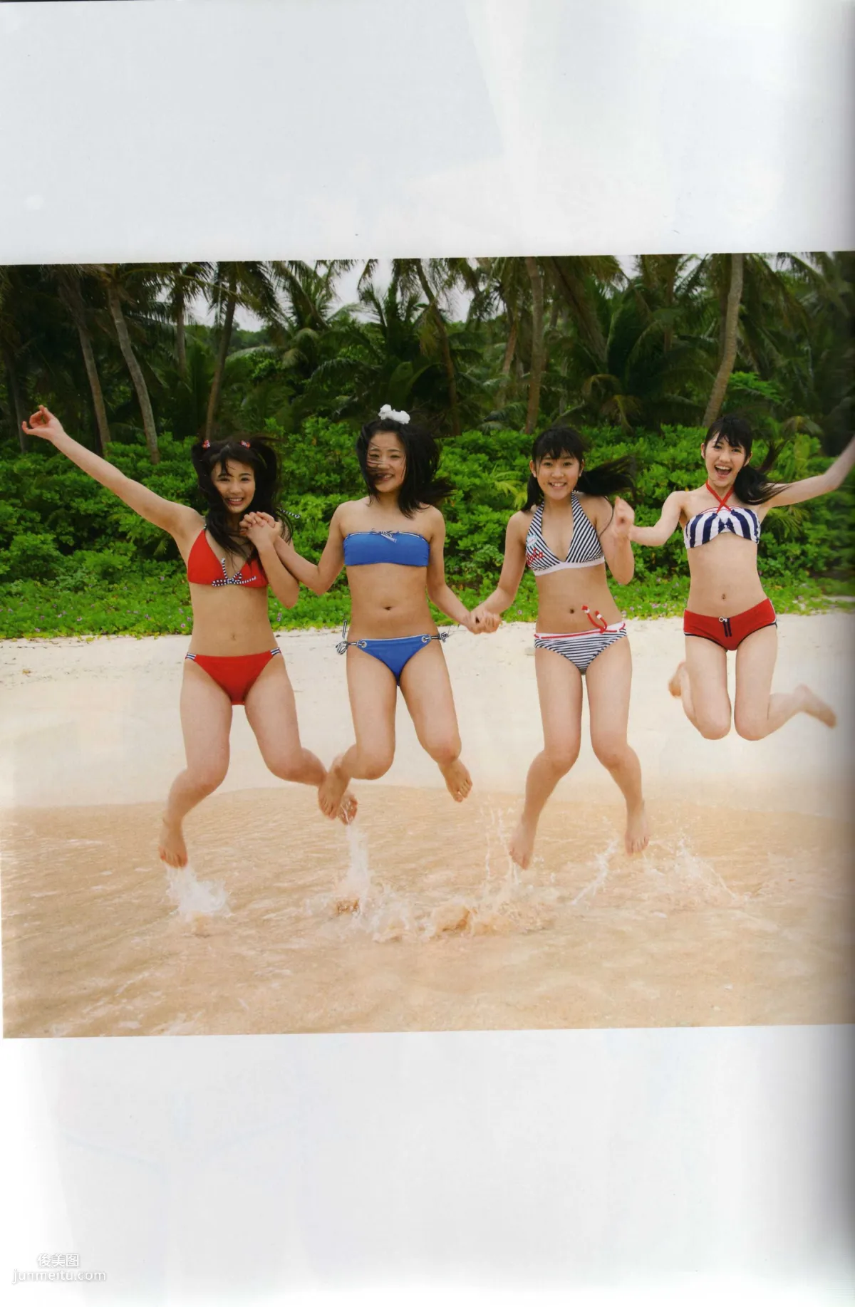 渡り廊下走り隊 《Akkanbe》 [Photo Book] 寫真集 54
