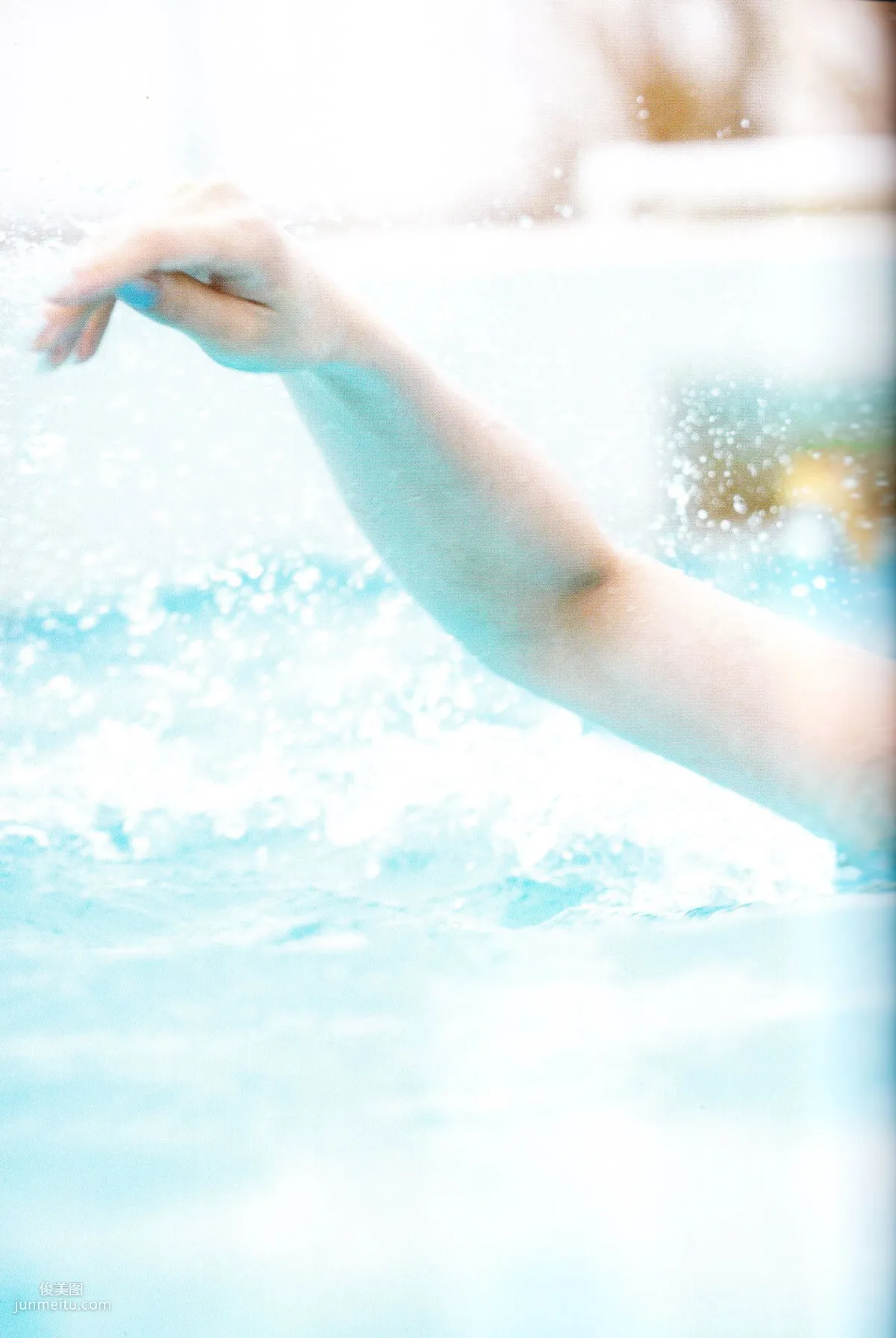 Sayaka Yamamoto 山本彩《みる神》[Photo book] 寫真集 97
