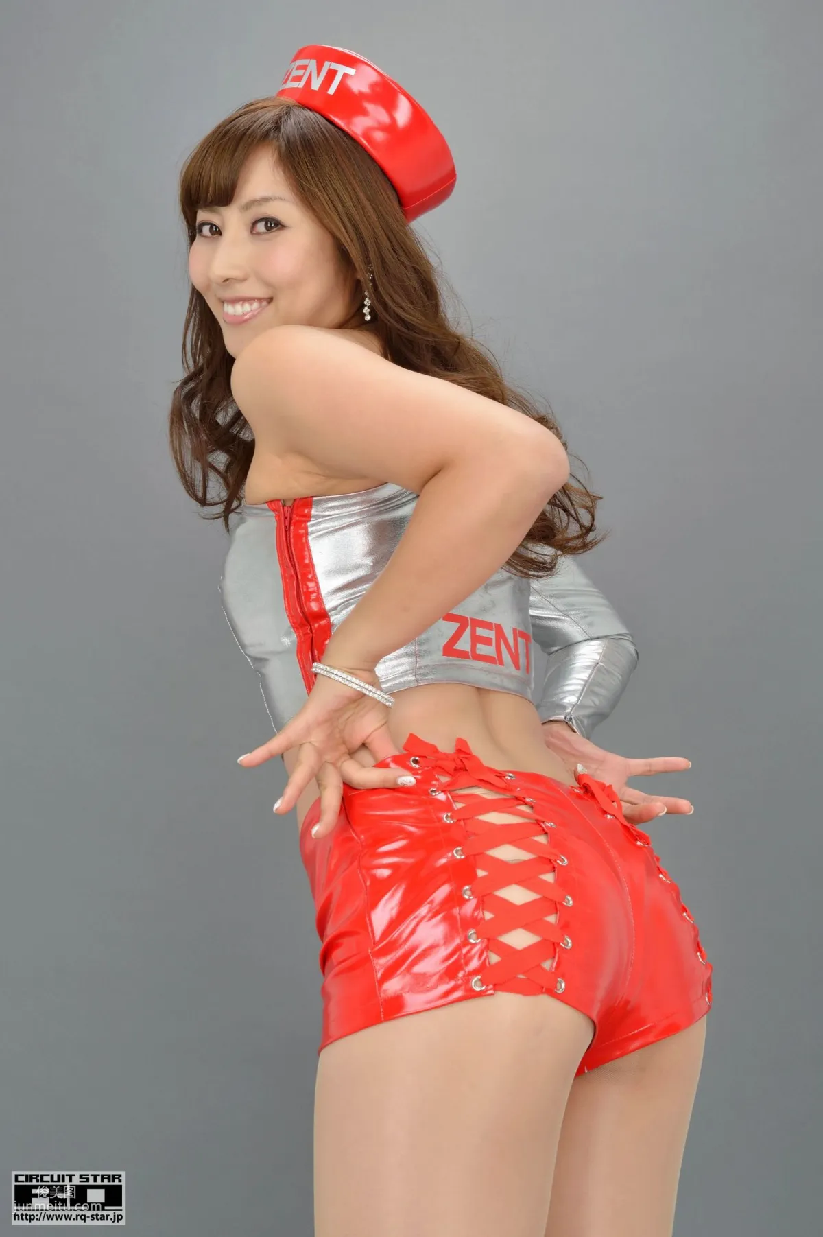 [RQ-STAR] NO.00731 岡咲翔子 Race Queen 賽車女郎 寫真集 32