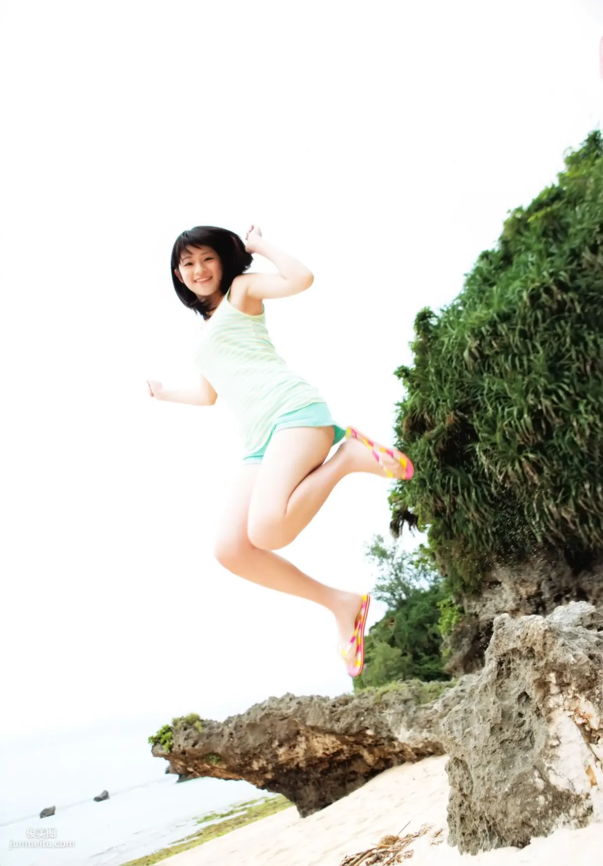 前田憂佳《See You-karin》 [PB写真集] 56