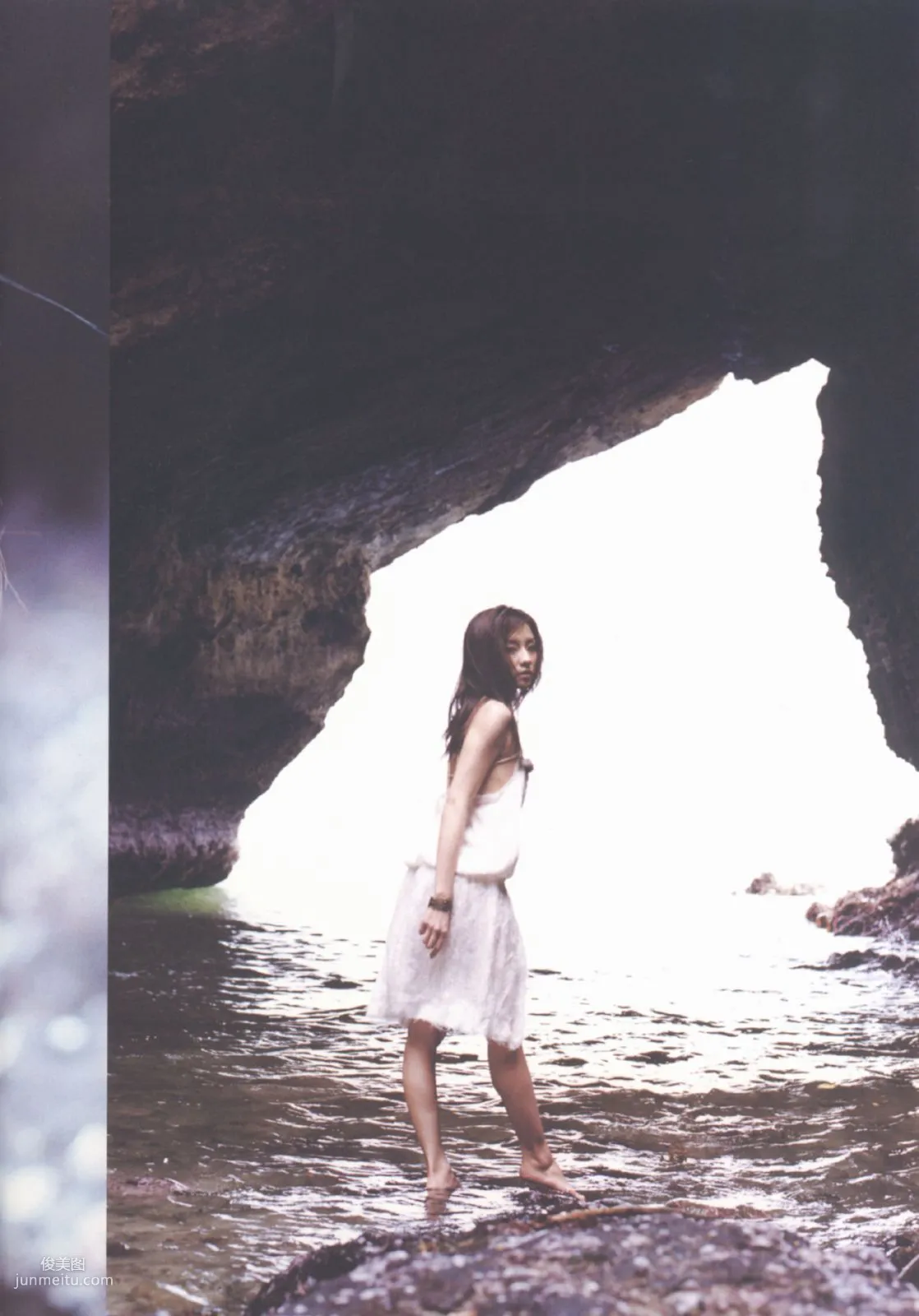 伊藤歩 Ayumi Ito [Photo Book] 月刊シリーズ 060 寫真集 17