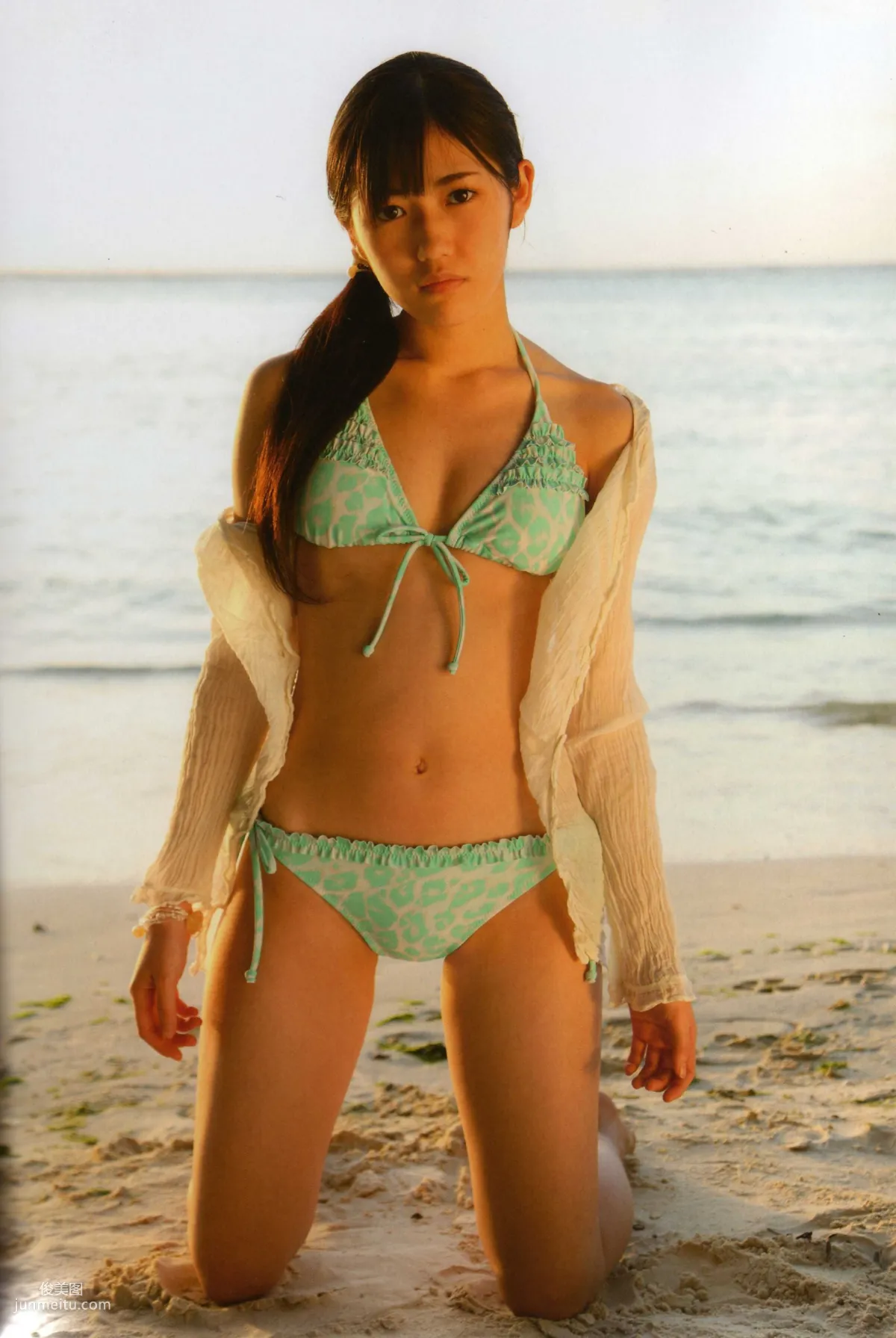 渡り廊下走り隊 《Akkanbe》 [Photo Book] 寫真集 9