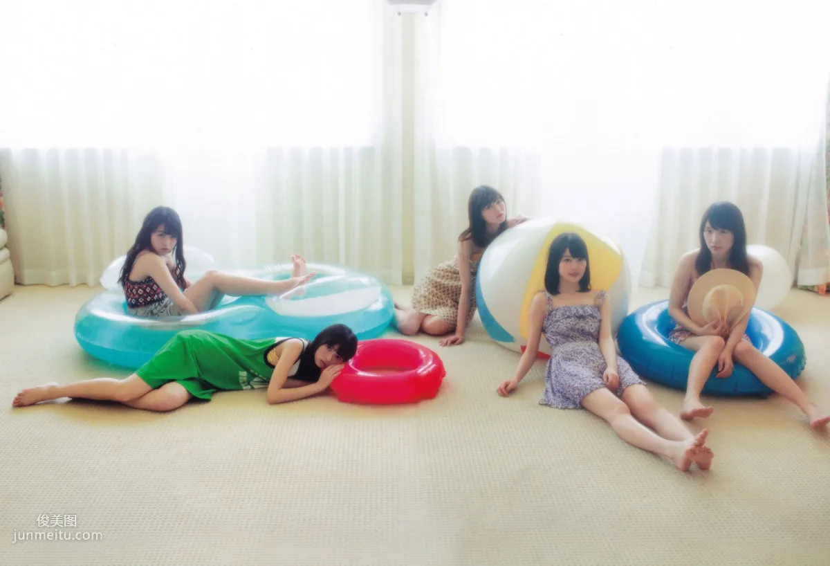 乃木坂46 《1時間遅れのI love you》 [PB寫真集] 28