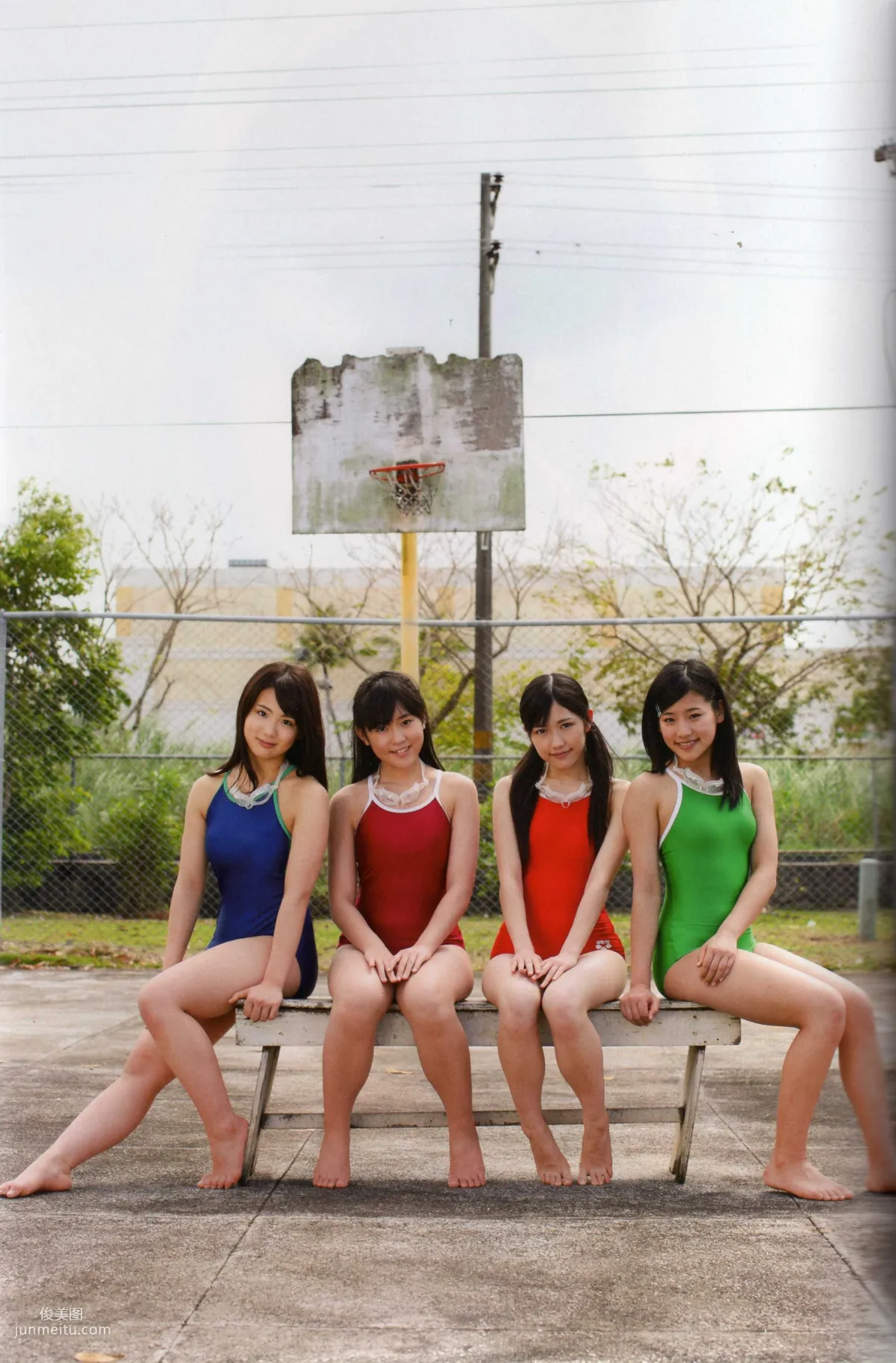 渡り廊下走り隊 《Akkanbe》 [Photo Book] 寫真集 85