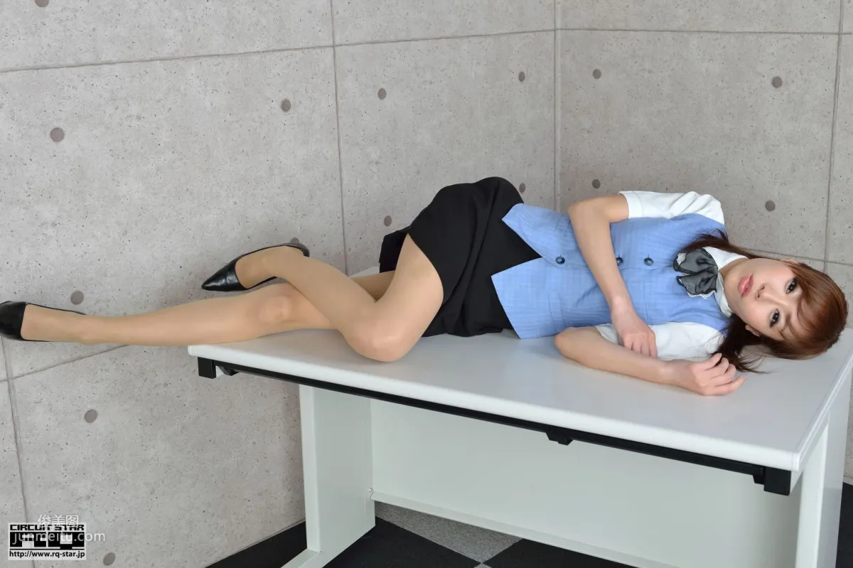 [RQ-STAR] NO.00778 柏木もえ/MOE Office Lady 辦公室女郎 寫真集 48