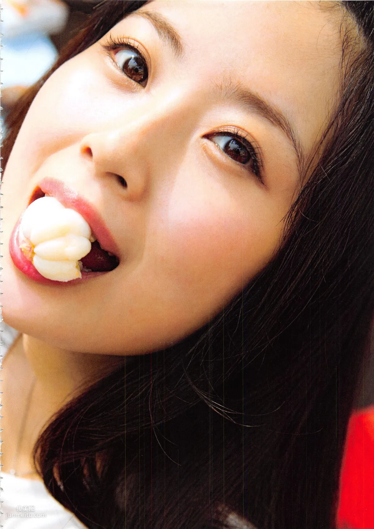 高柳明音《Churi》 [Photobook] 写真集100