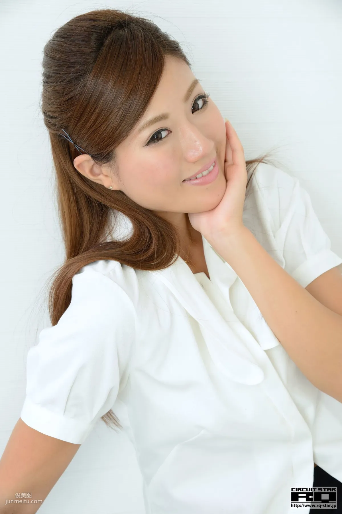 [RQ-STAR] NO.00843 Saori Kurosu 黒須さおり Office Lady 寫真集 100